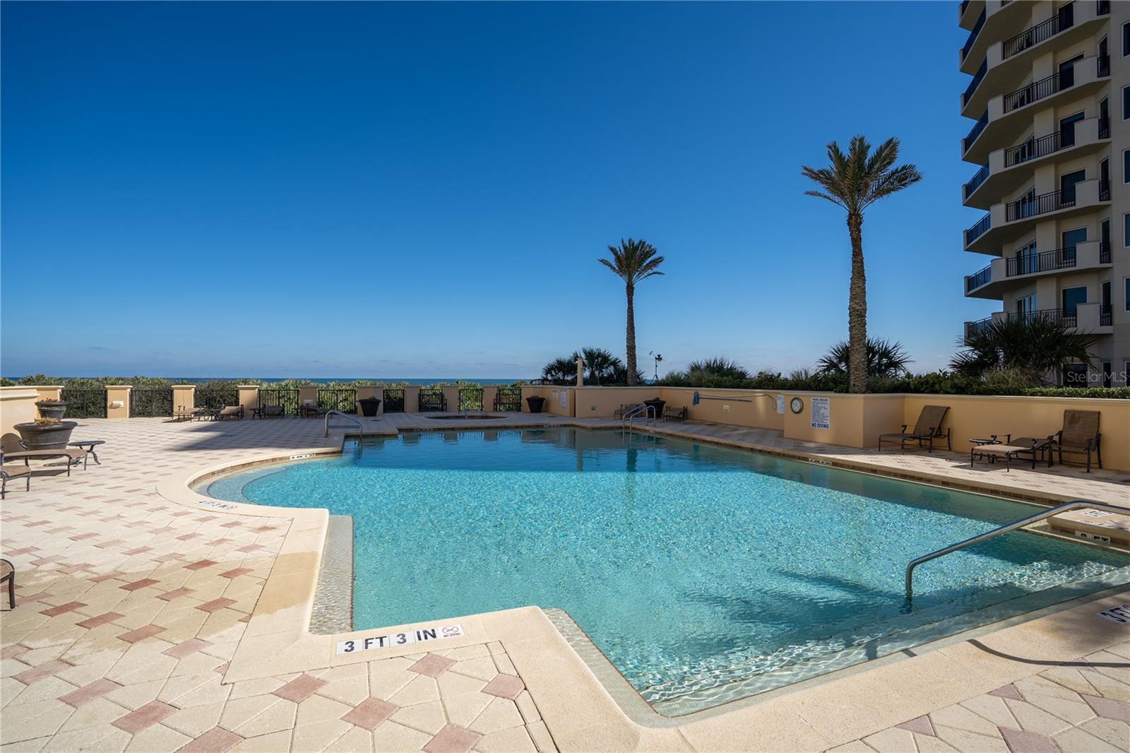 19 AVENUE DE LA MER #205