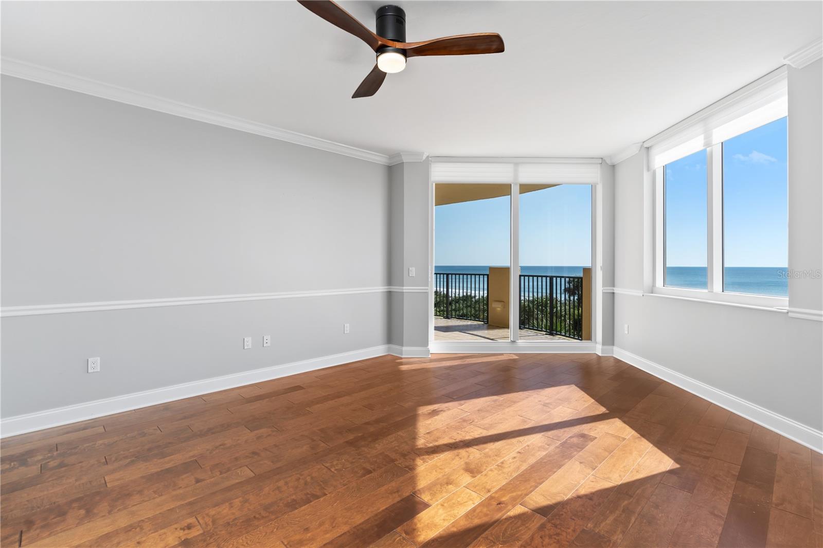 19 AVENUE DE LA MER #205