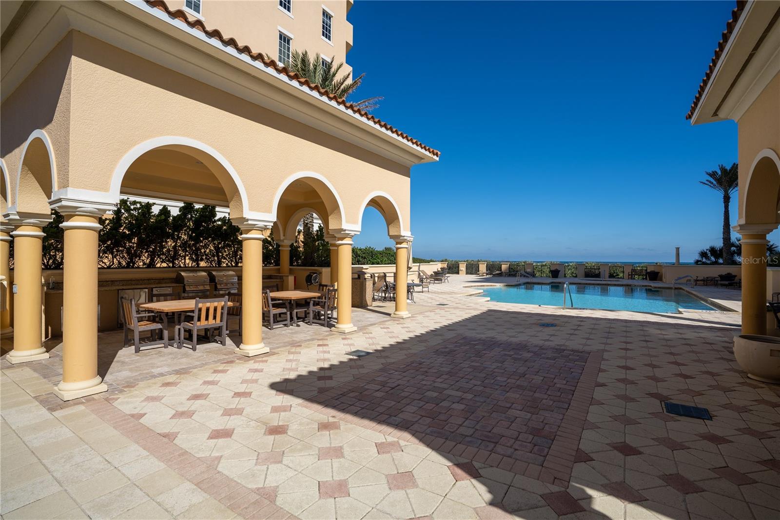 19 AVENUE DE LA MER #205