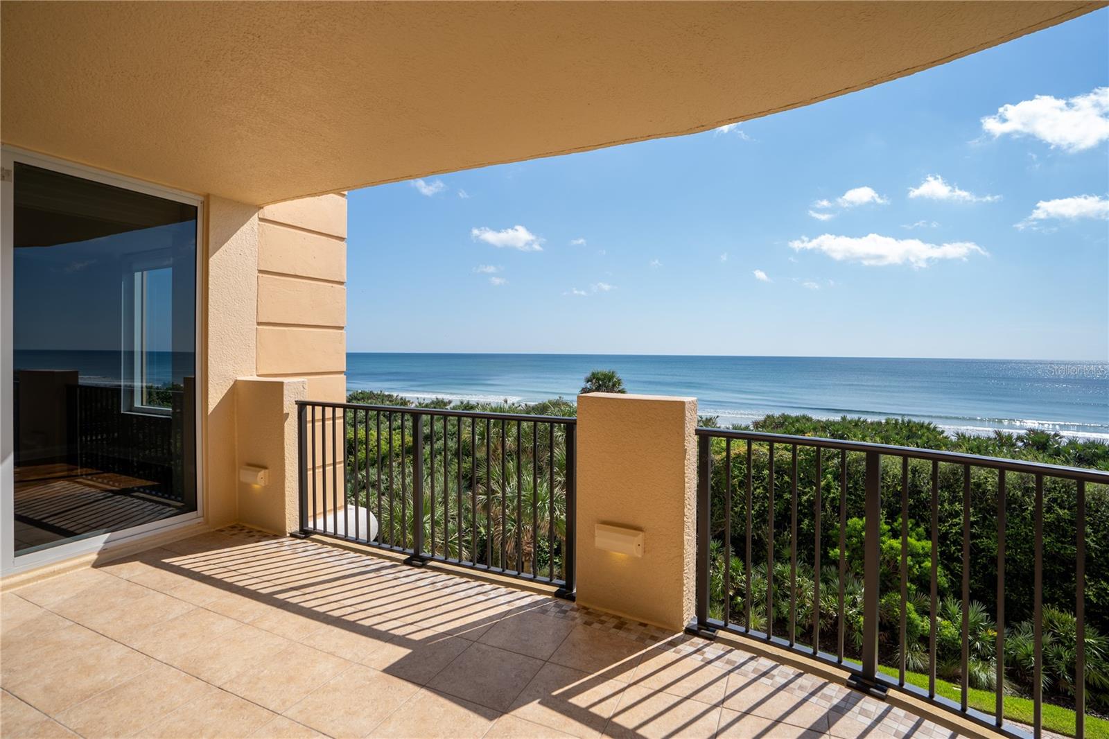 19 AVENUE DE LA MER #205