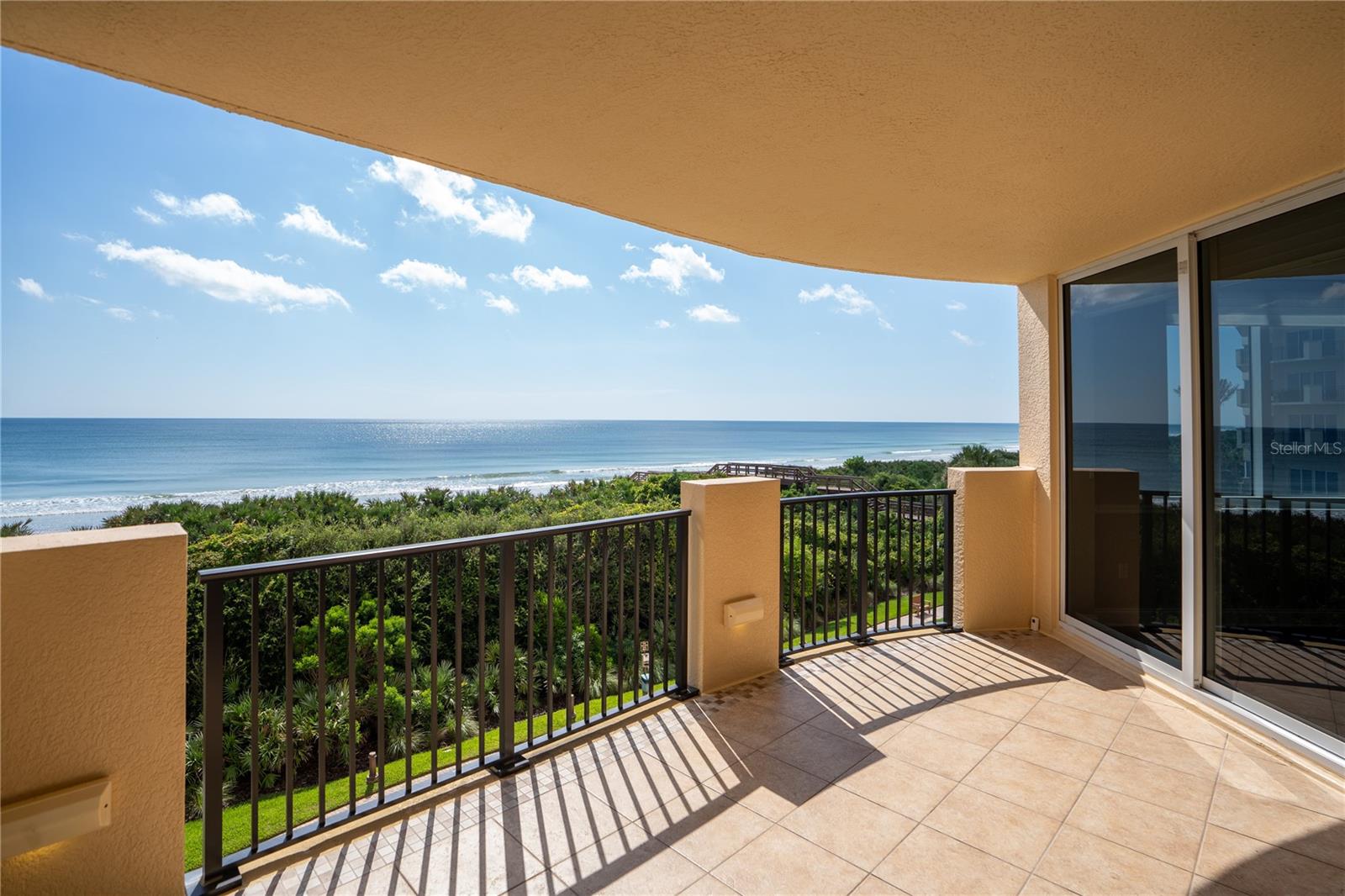 19 AVENUE DE LA MER #205
