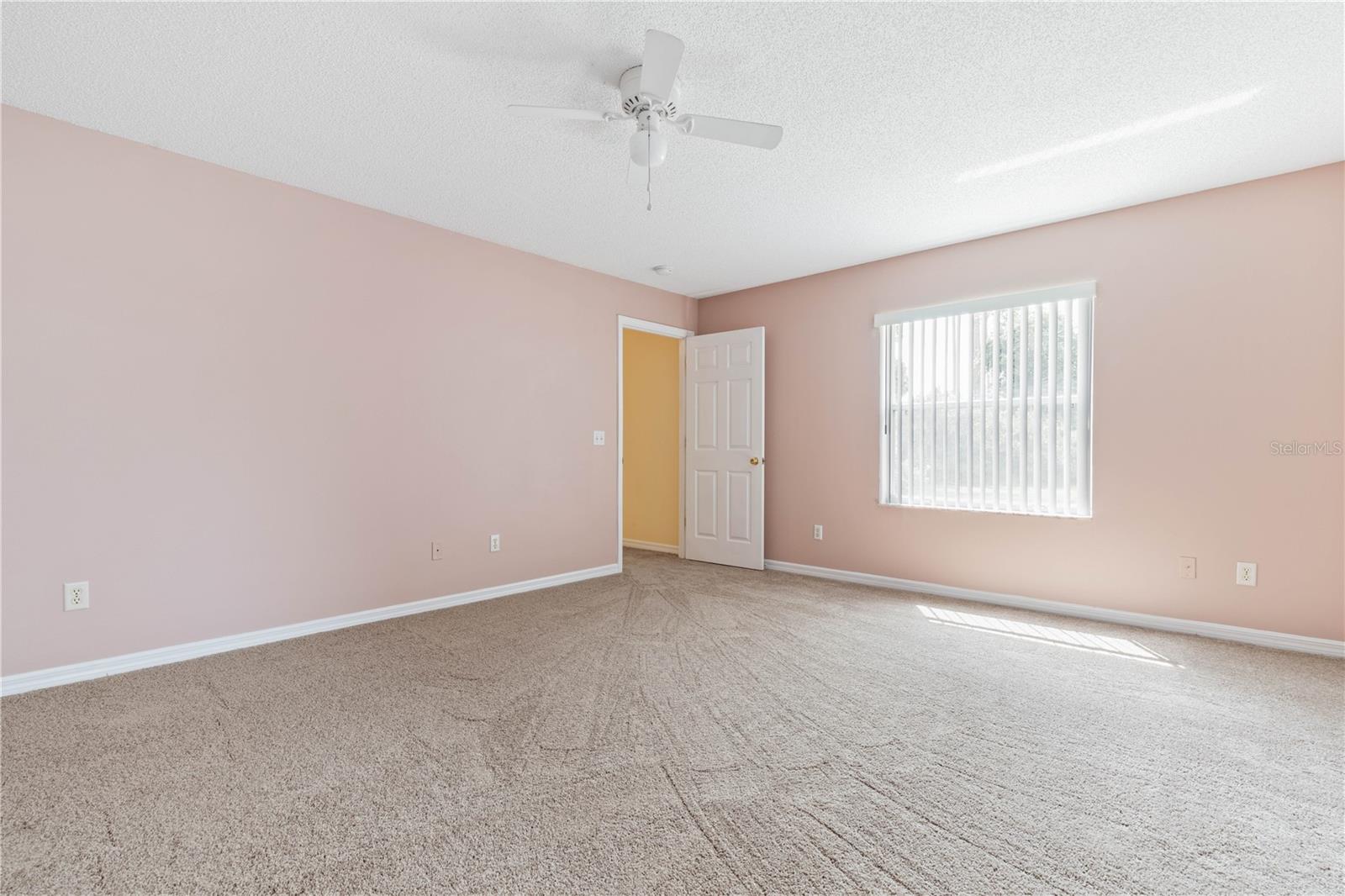 23 EMPIRE LN