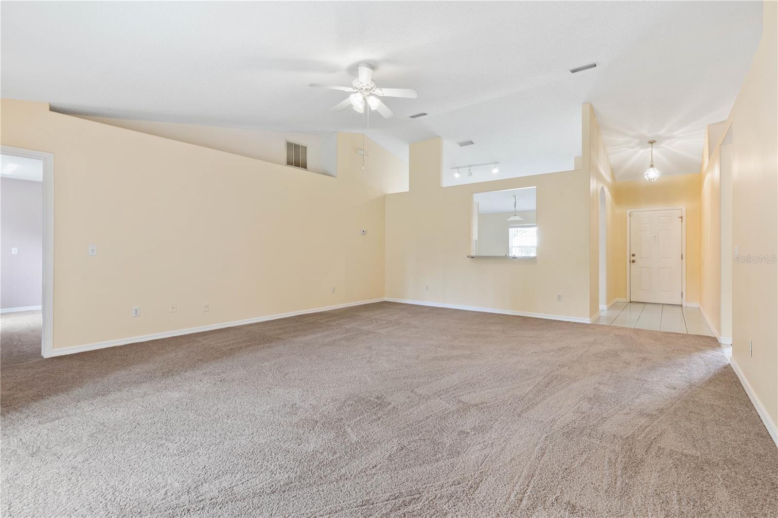23 EMPIRE LN