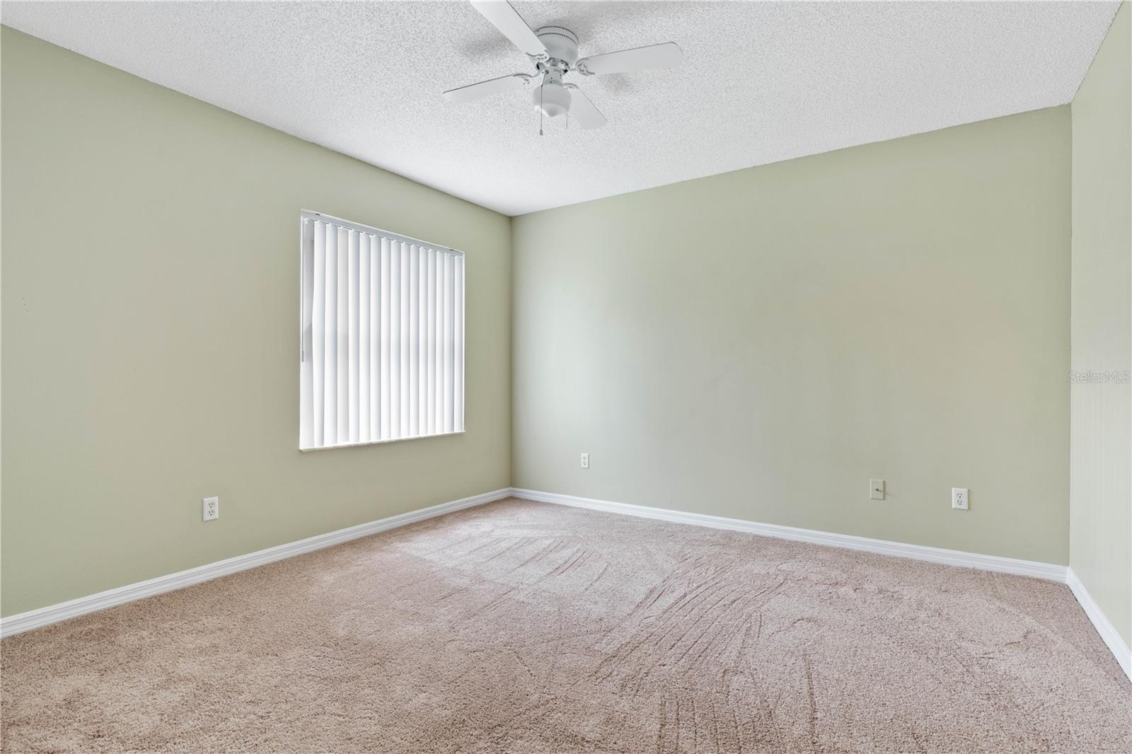 23 EMPIRE LN