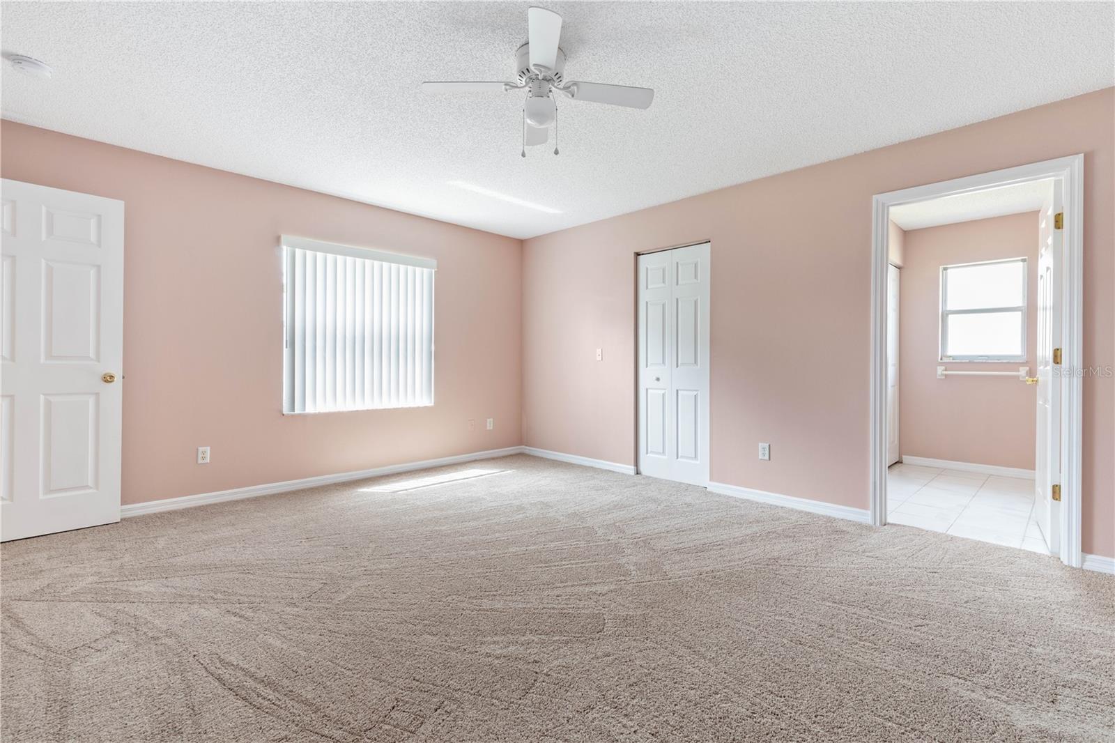 23 EMPIRE LN