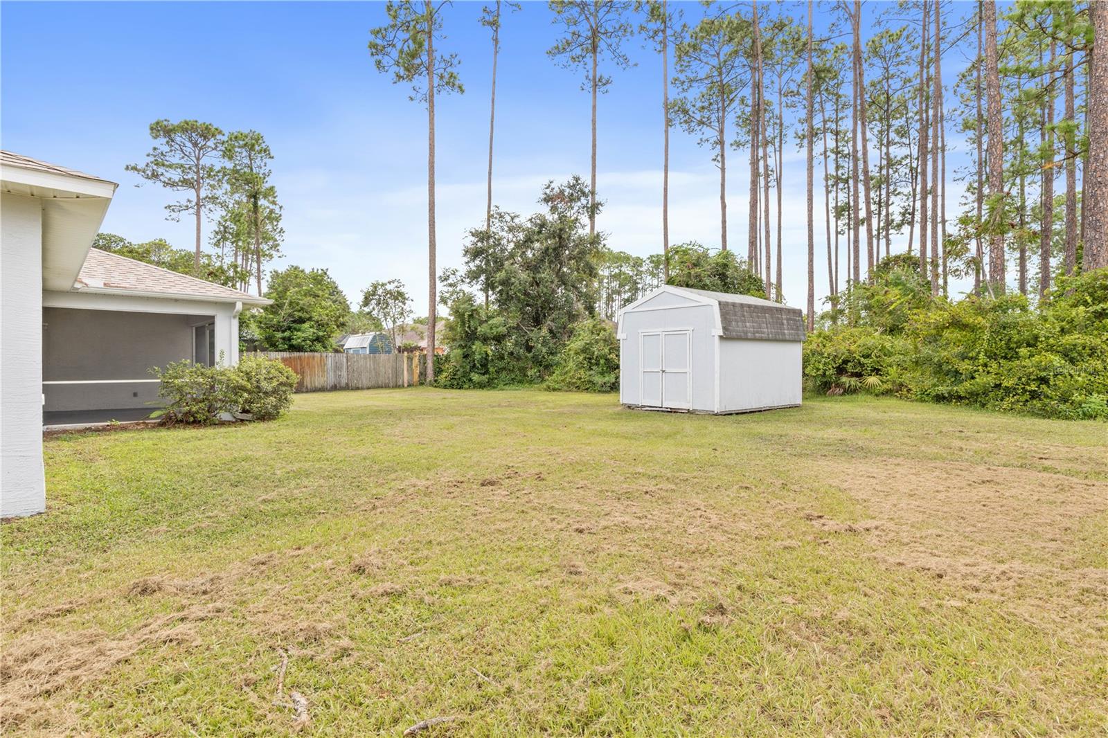 23 EMPIRE LN