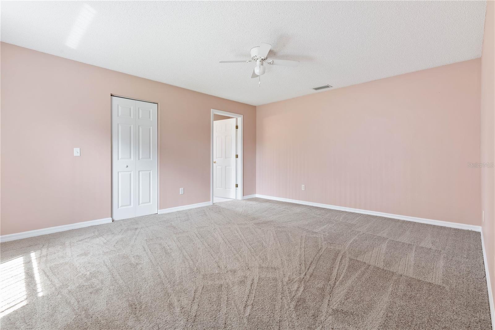 23 EMPIRE LN