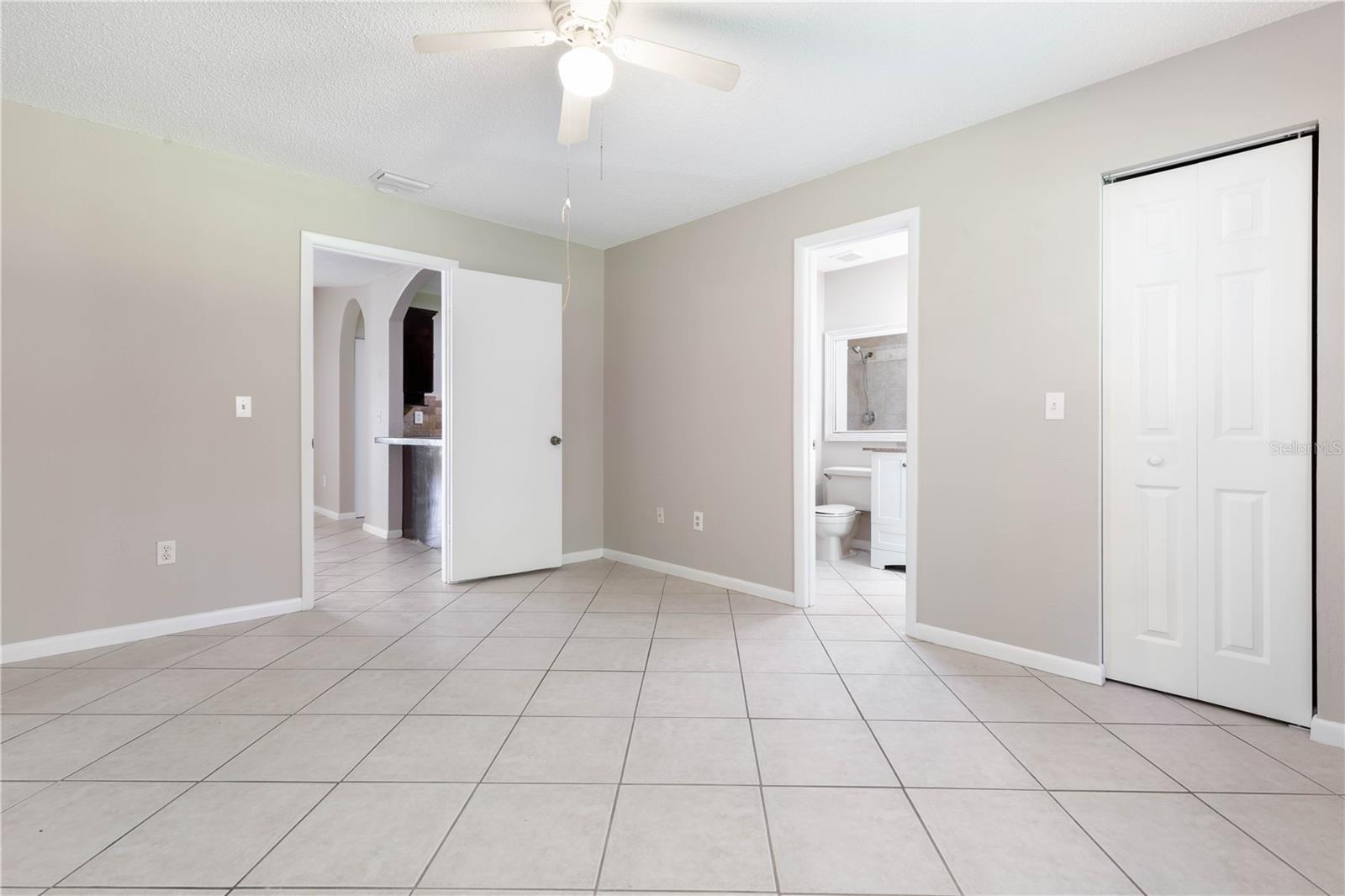 24 BLARE CASTLE DR