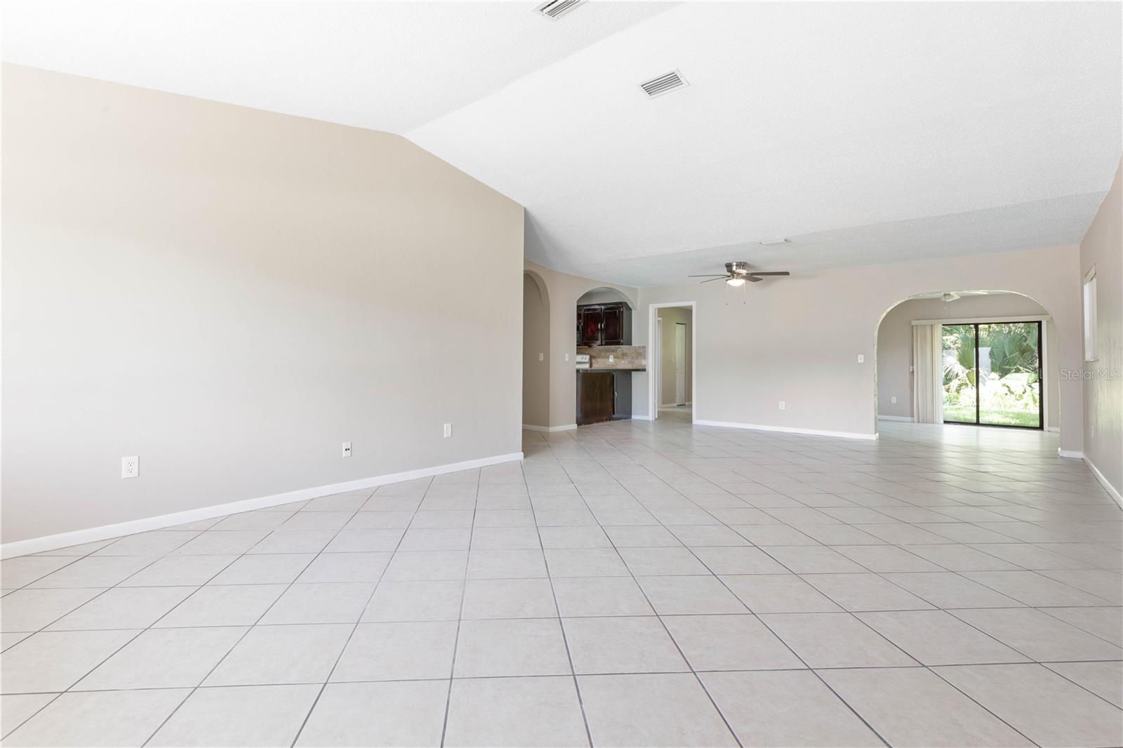 24 BLARE CASTLE DR