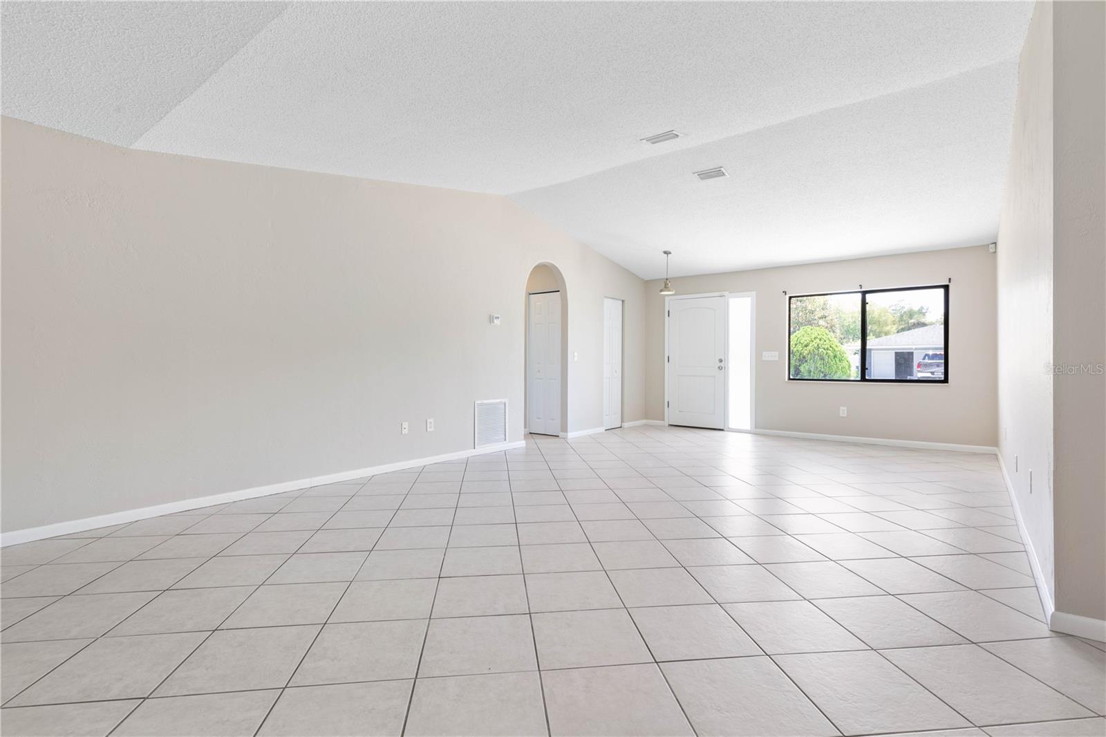 24 BLARE CASTLE DR