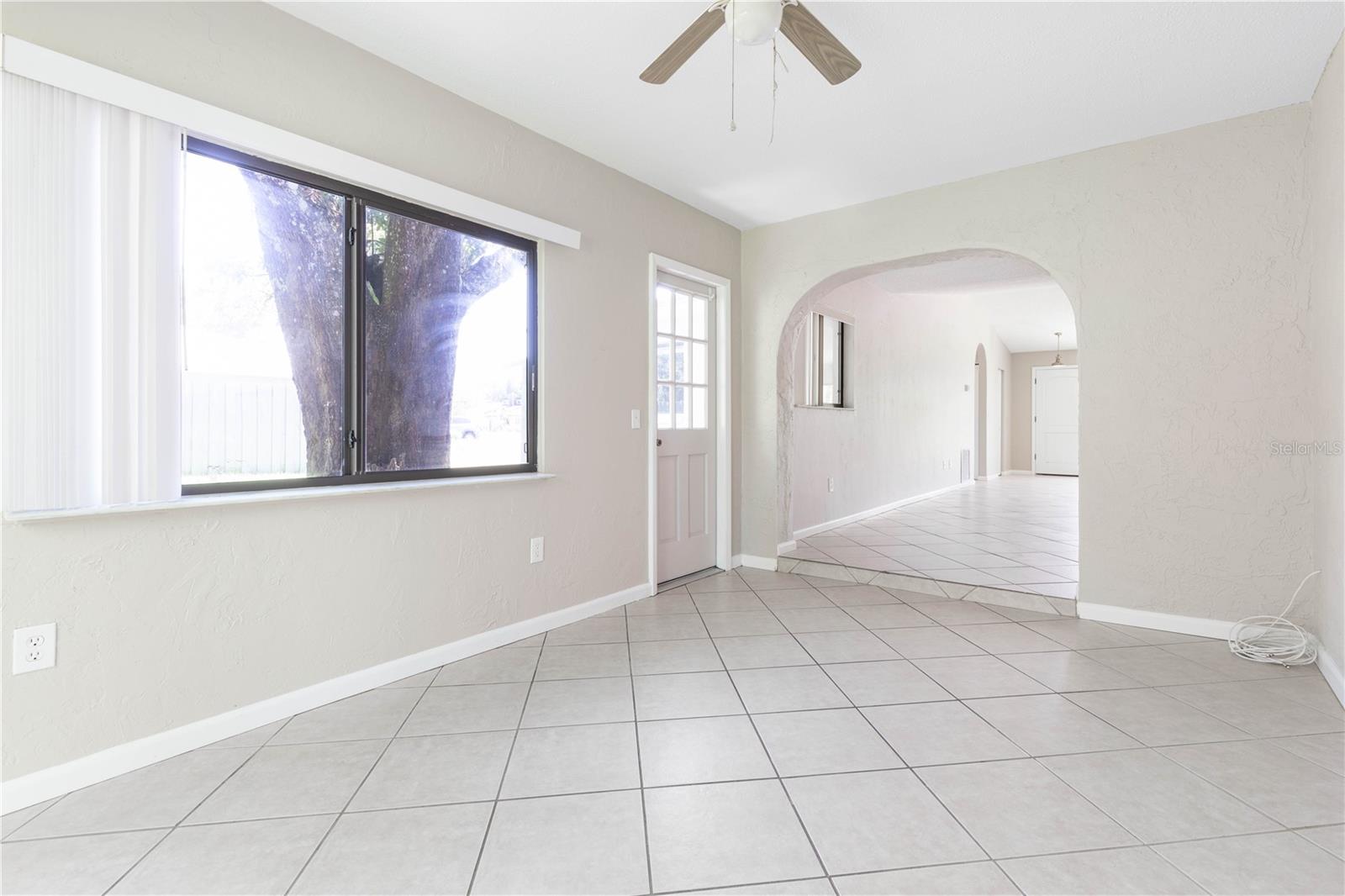 24 BLARE CASTLE DR