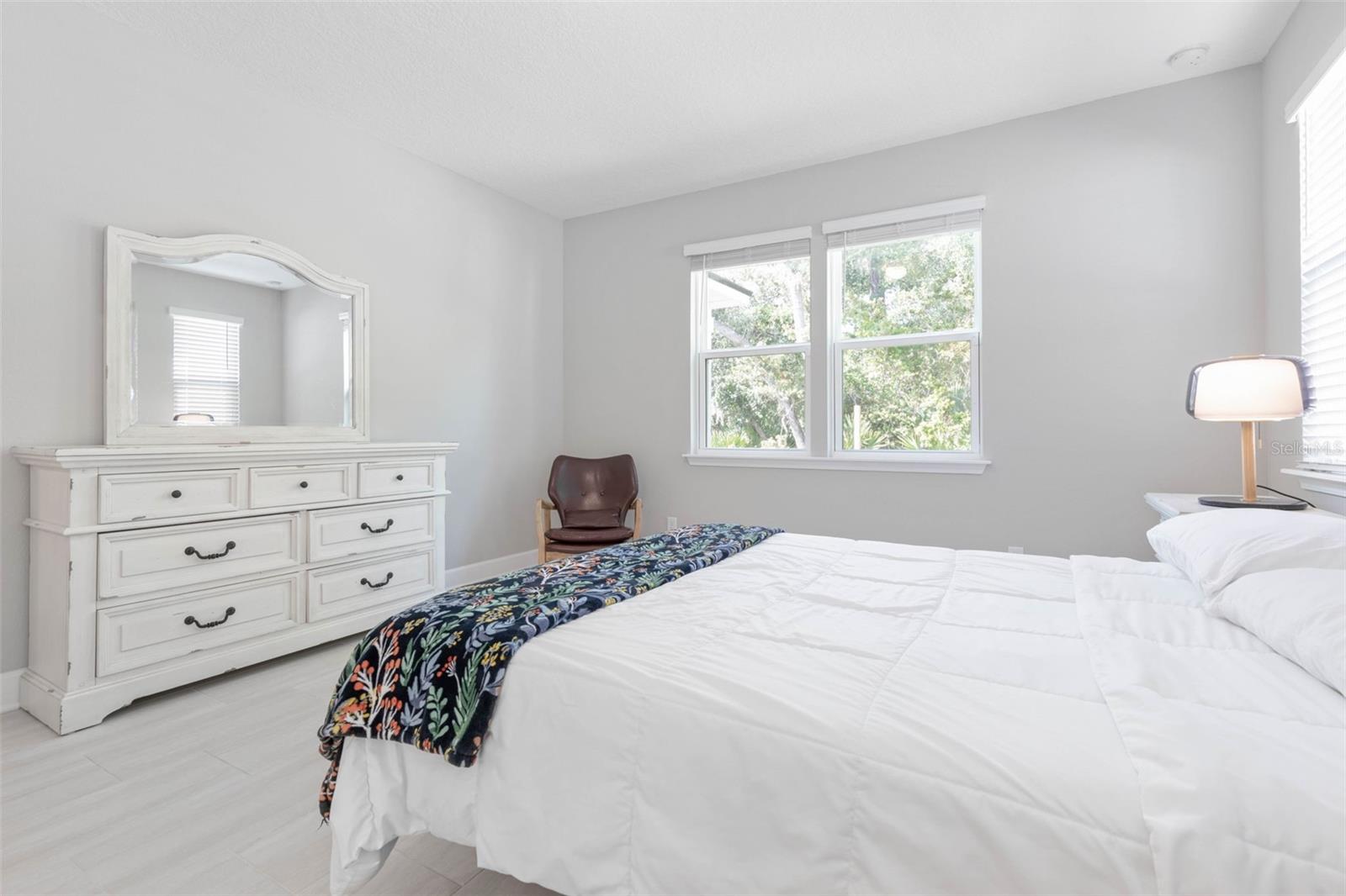 83 MOANA CT N