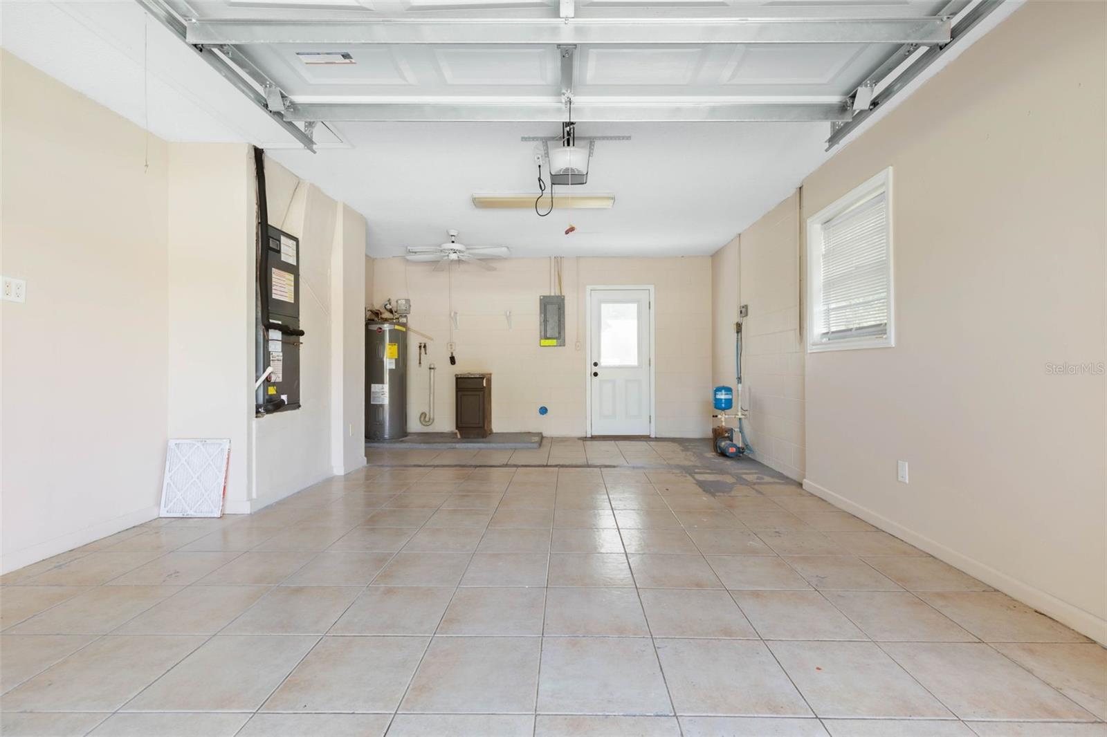 2 BEACHWAY DR