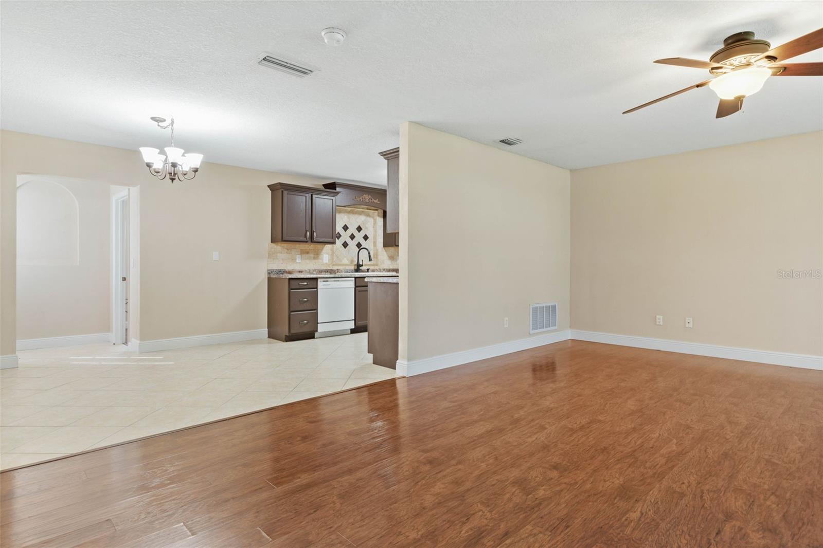 2 BEACHWAY DR