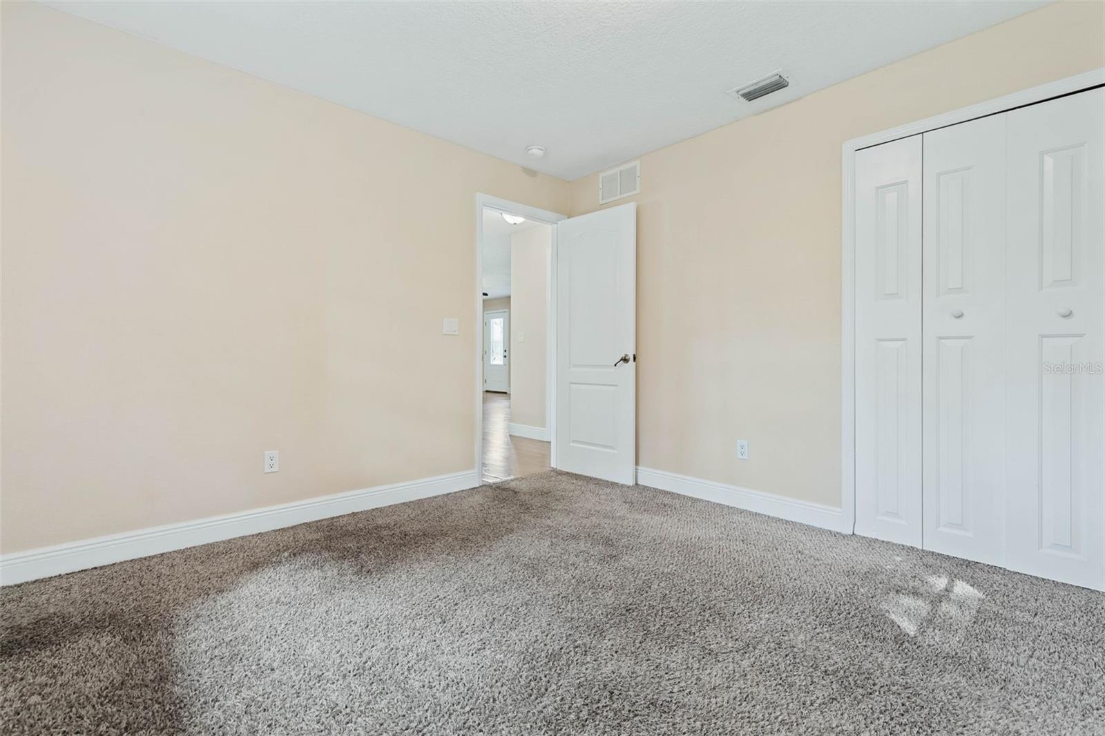 2 BEACHWAY DR
