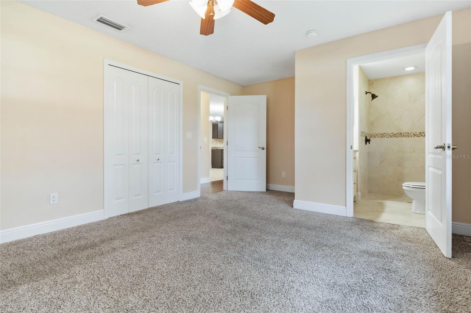 2 BEACHWAY DR