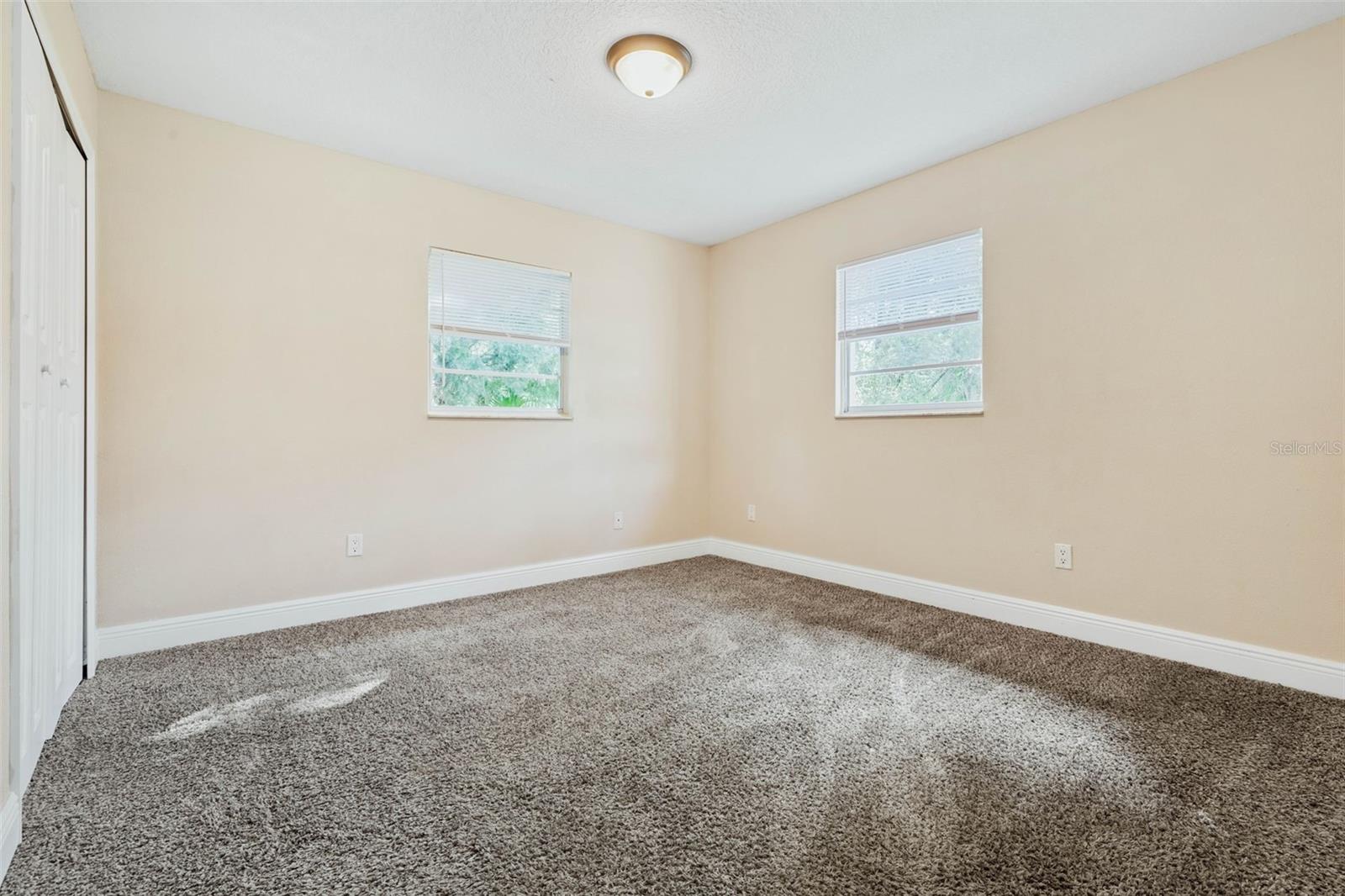 2 BEACHWAY DR