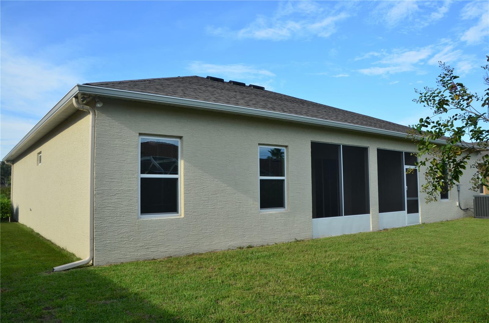 23 LEWISDALE LN
