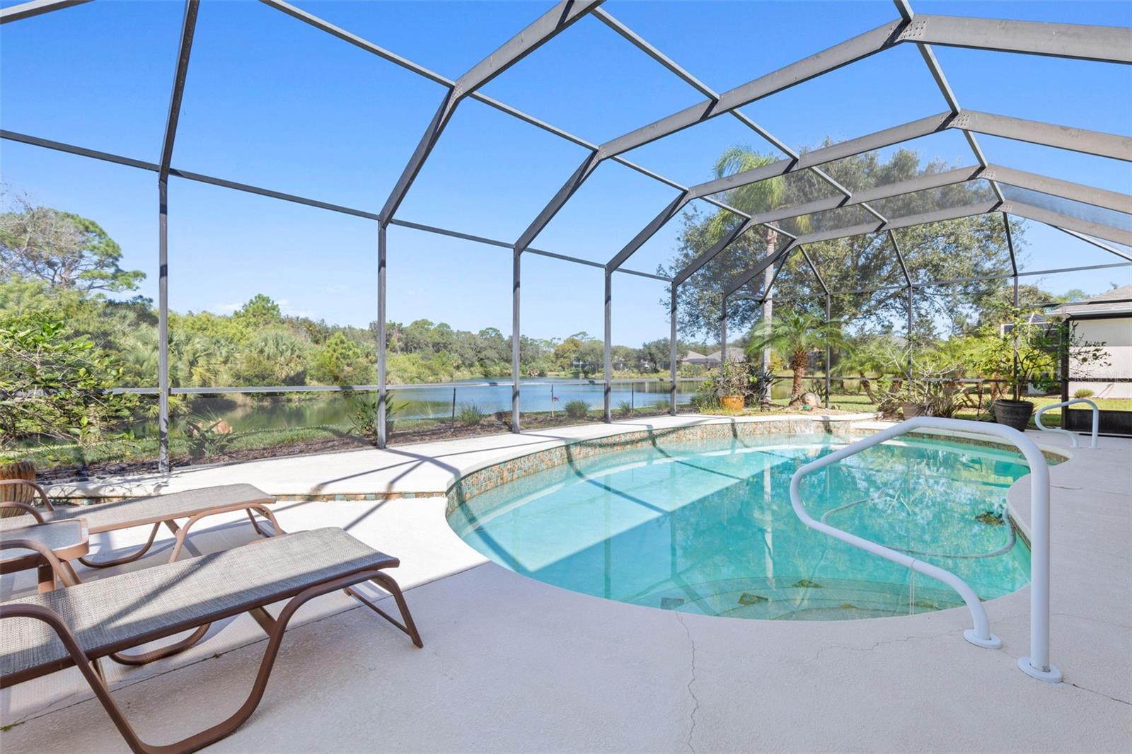 61 RIVER TRAIL DR