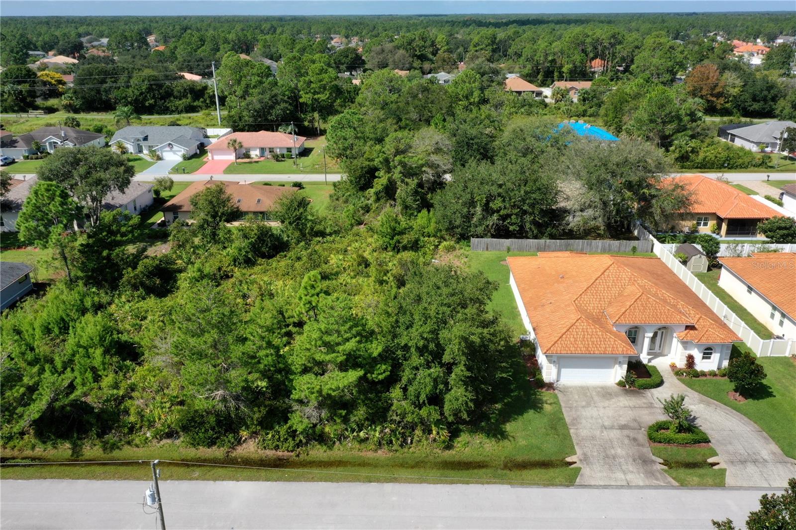 10 FAIRCHILD LN