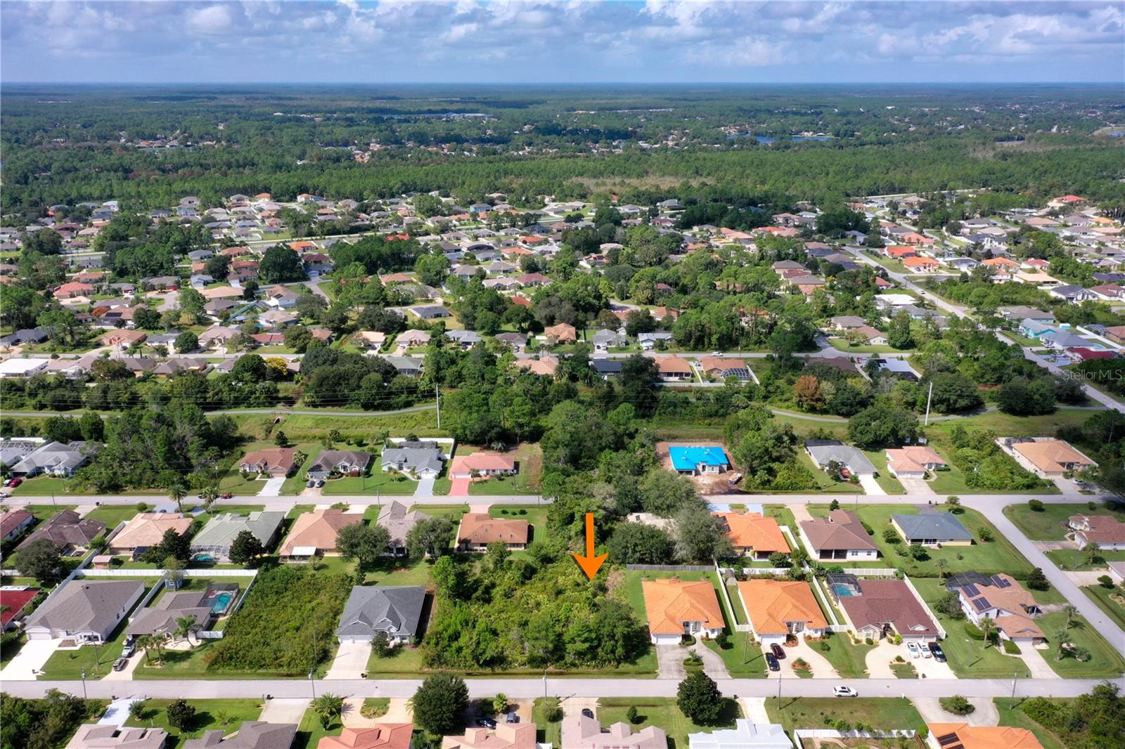 10 FAIRCHILD LN
