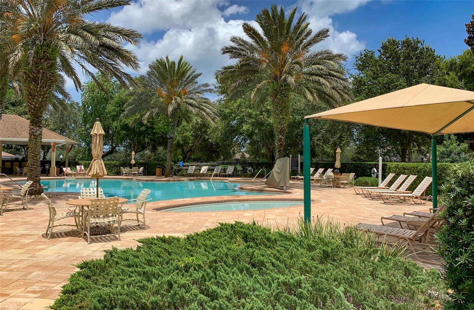 4 EASTLAKE DR