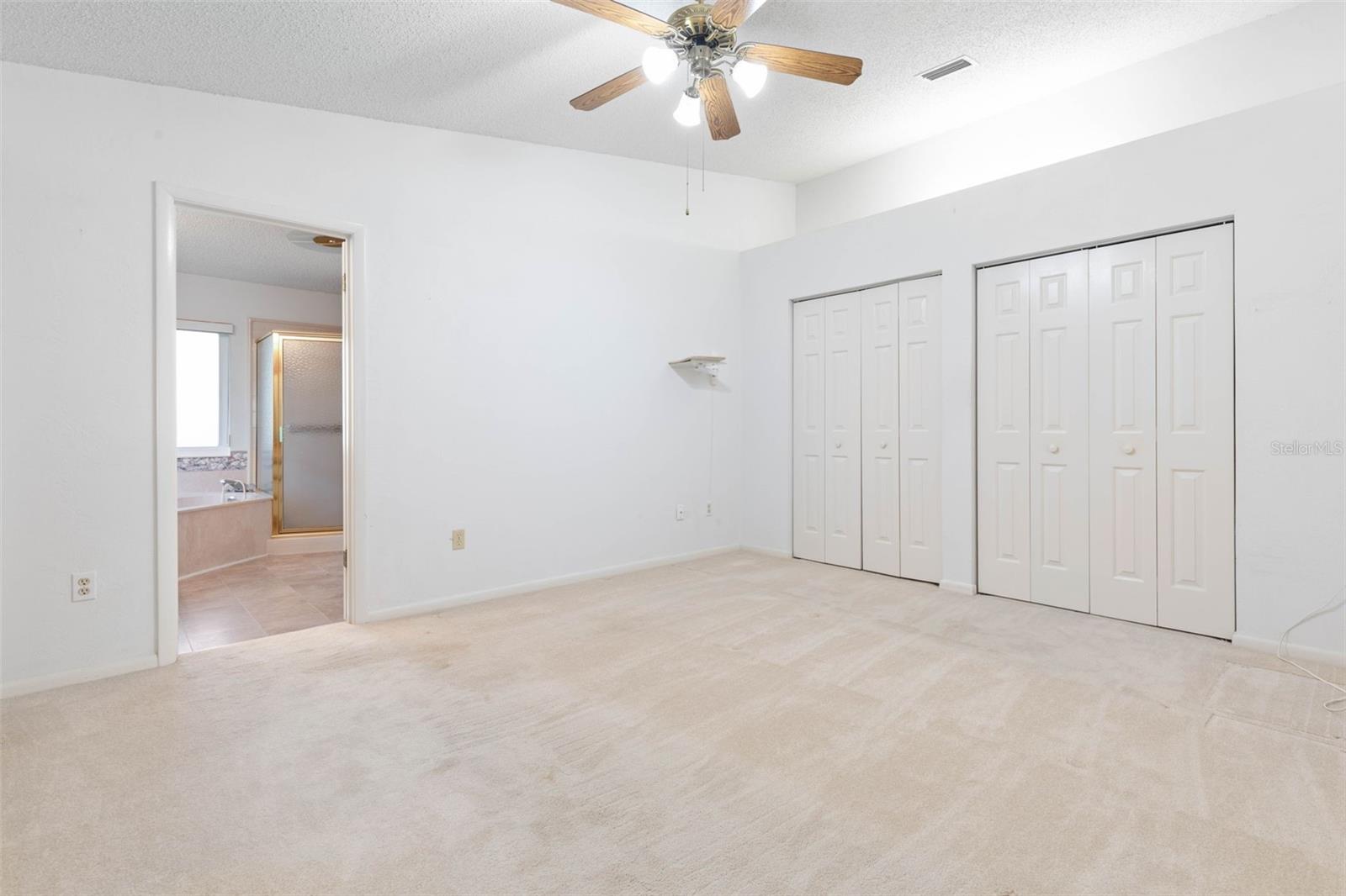 28 CARLSON LN