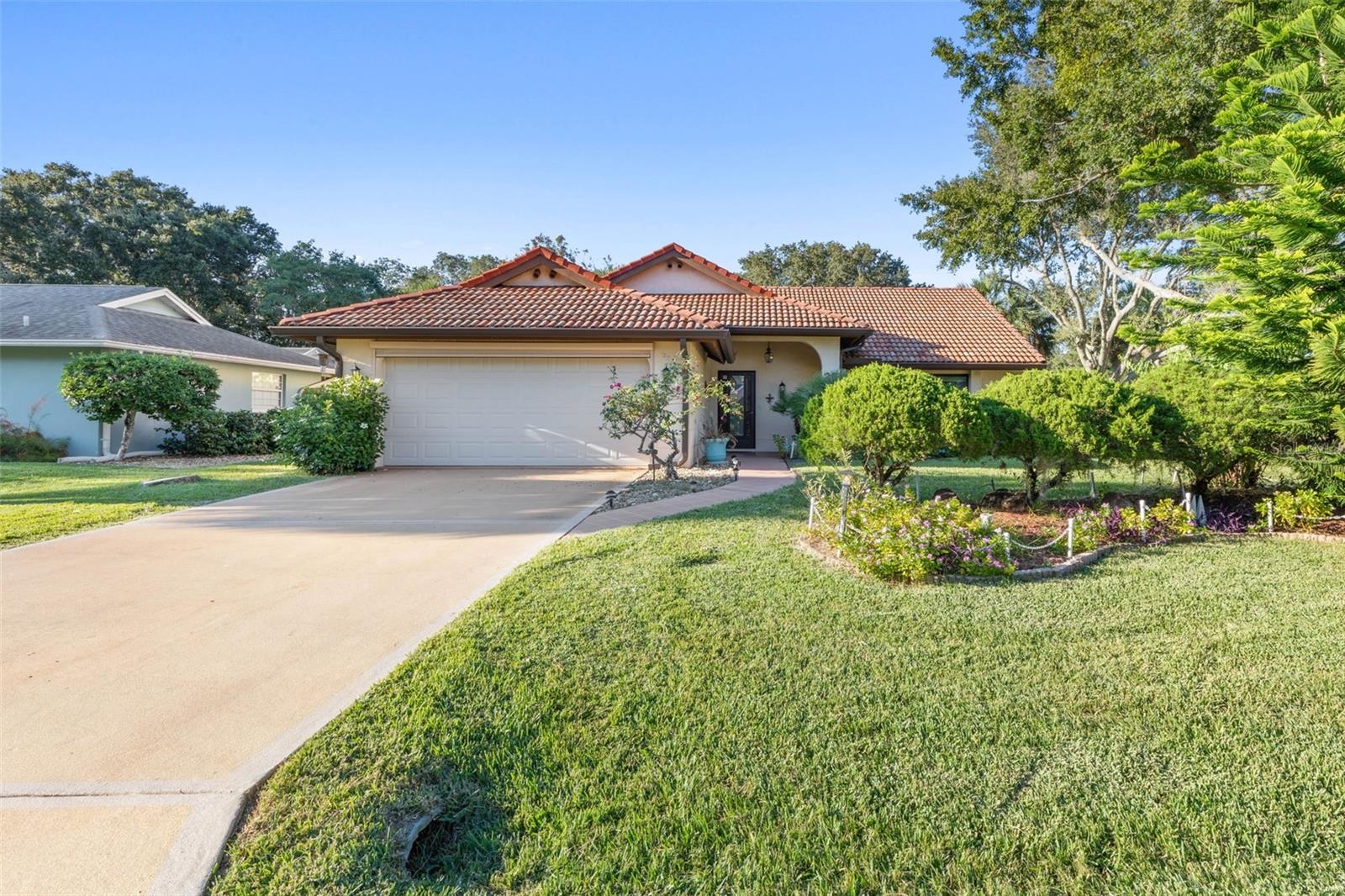 28 CARLSON LN