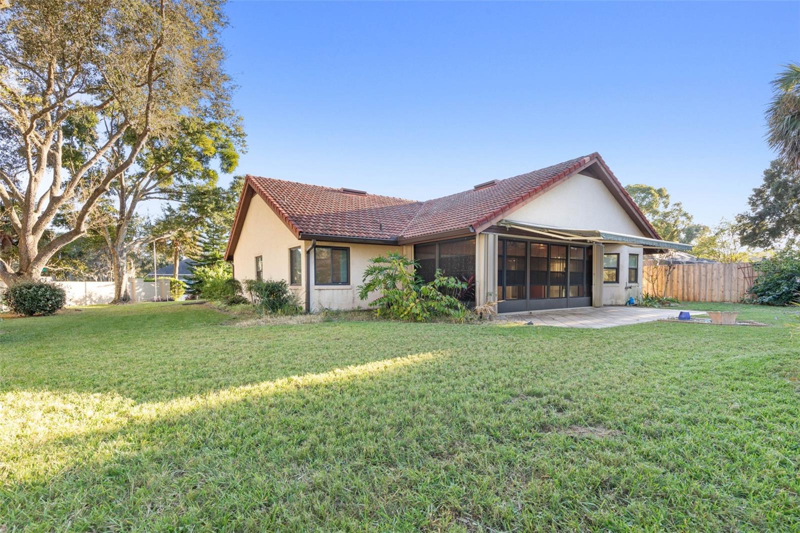 28 CARLSON LN