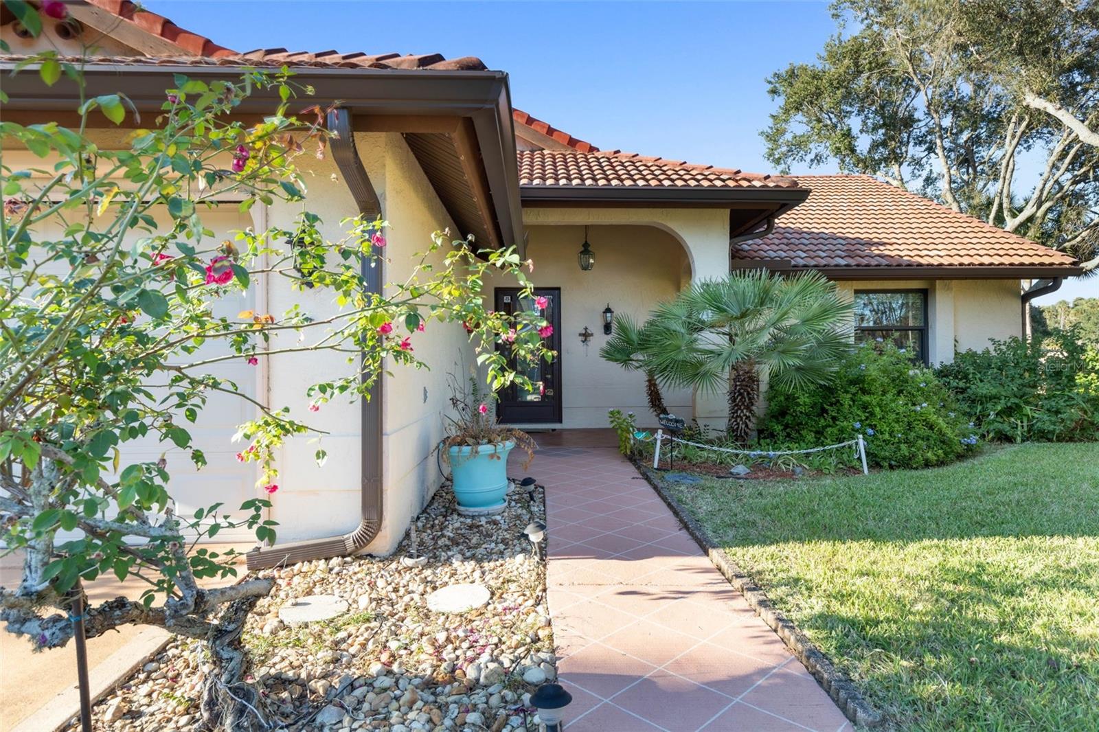 28 CARLSON LN