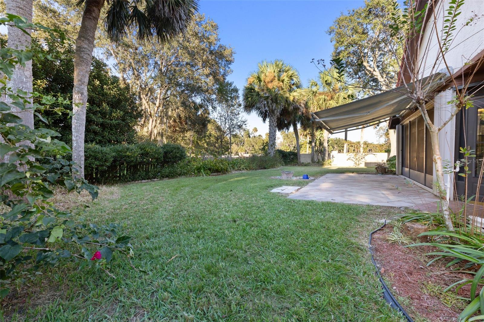 28 CARLSON LN