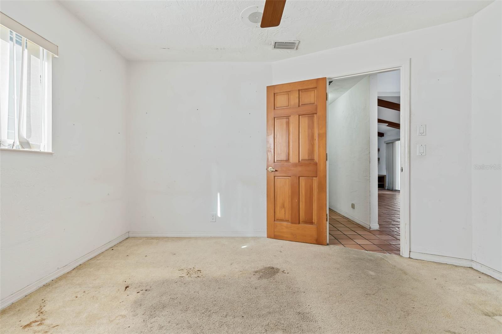 14 FOLSON LN