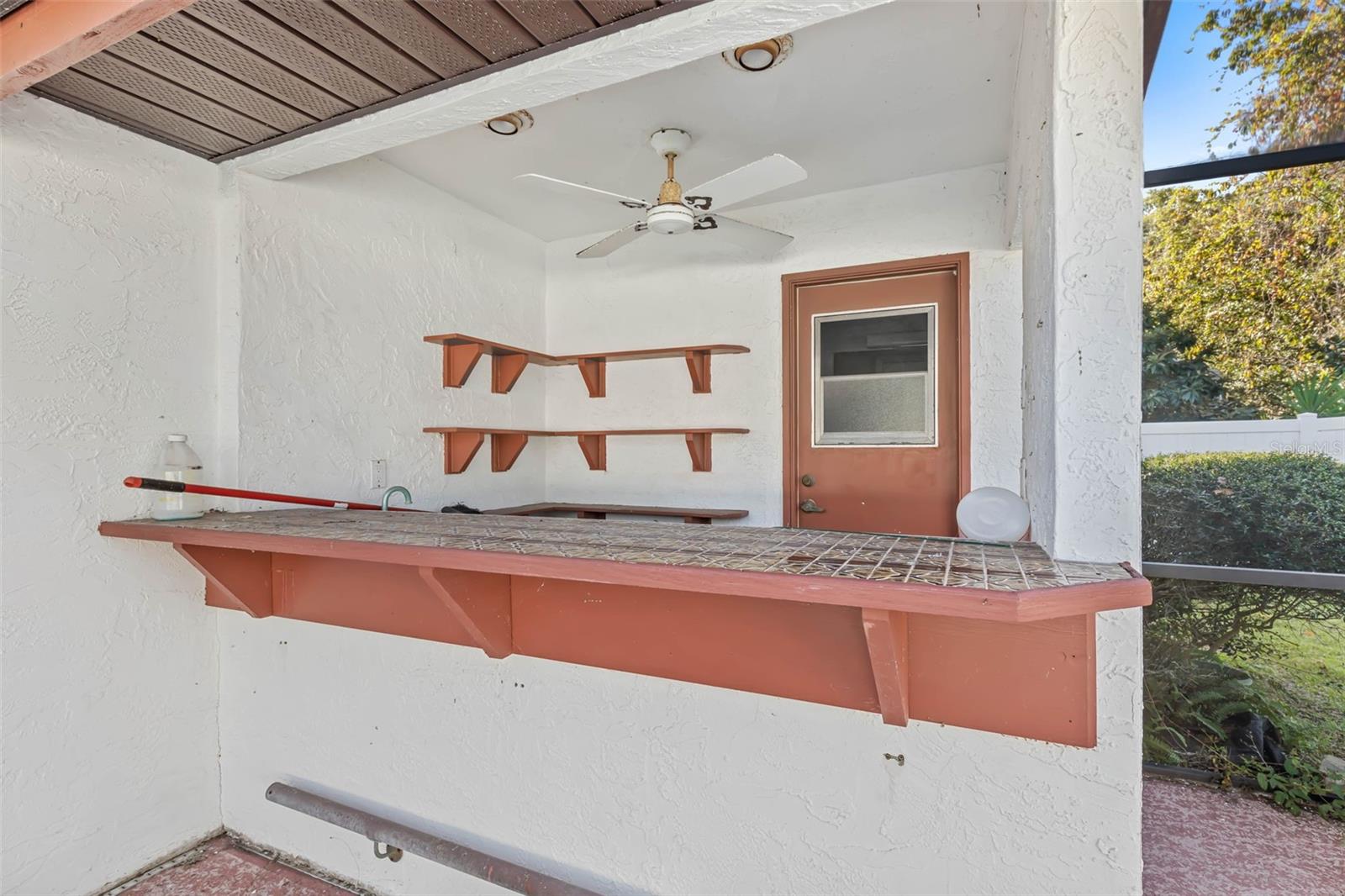 14 FOLSON LN