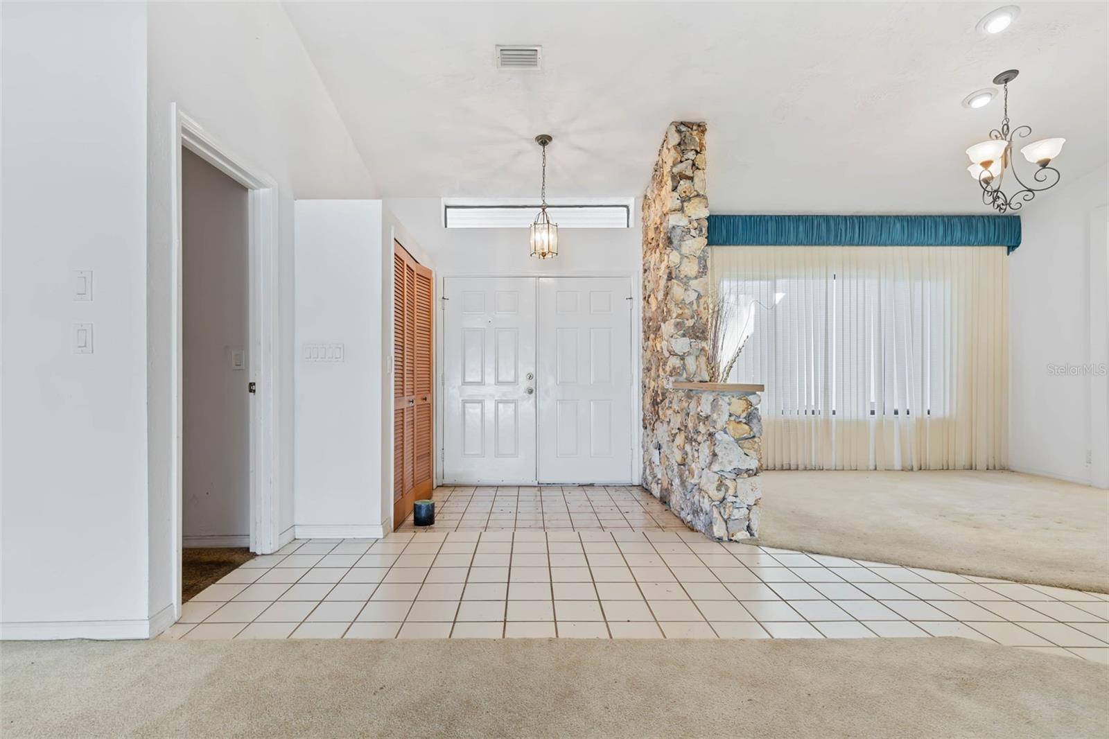 14 FOLSON LN