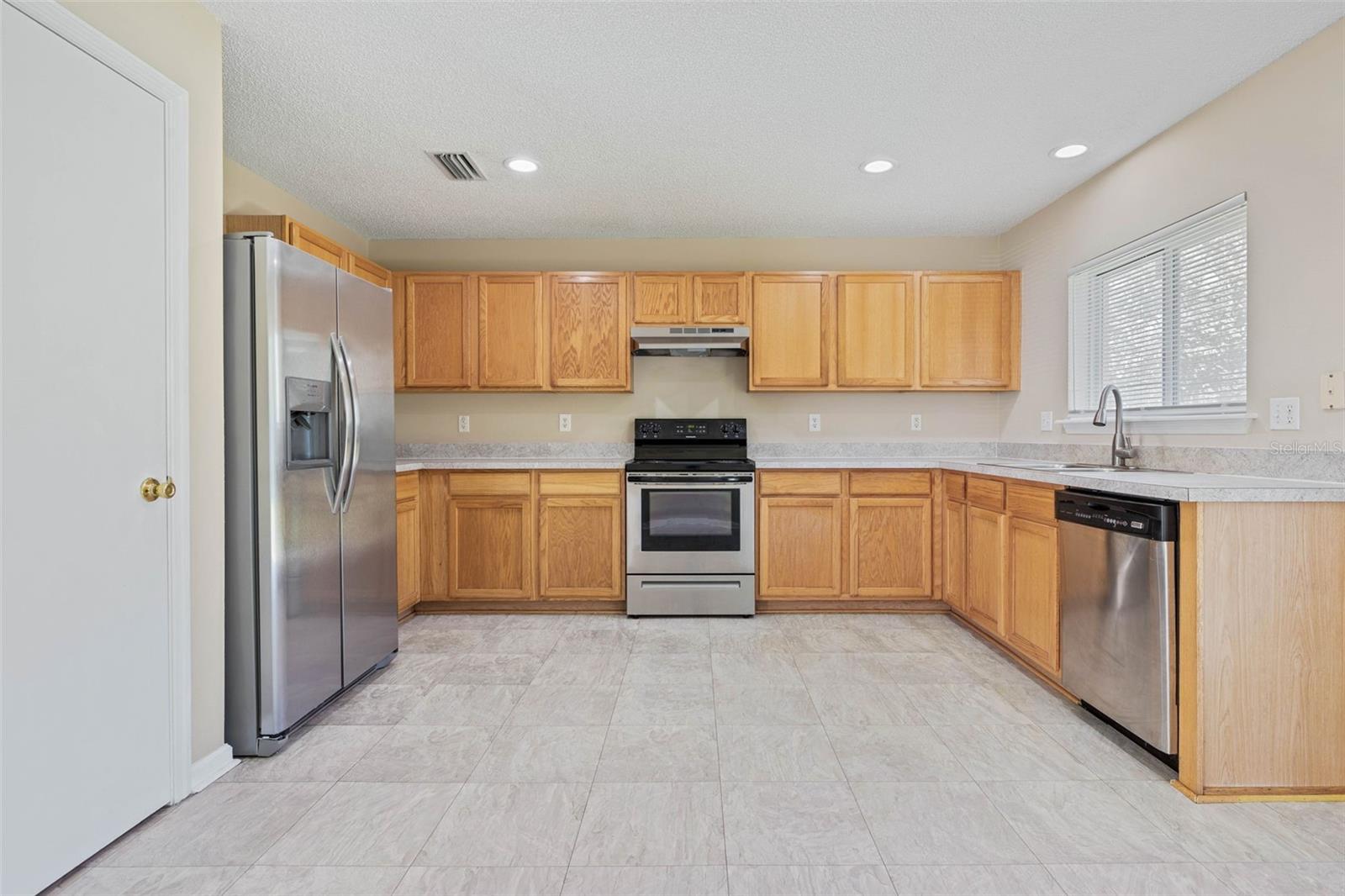 56 LEIDEL DR