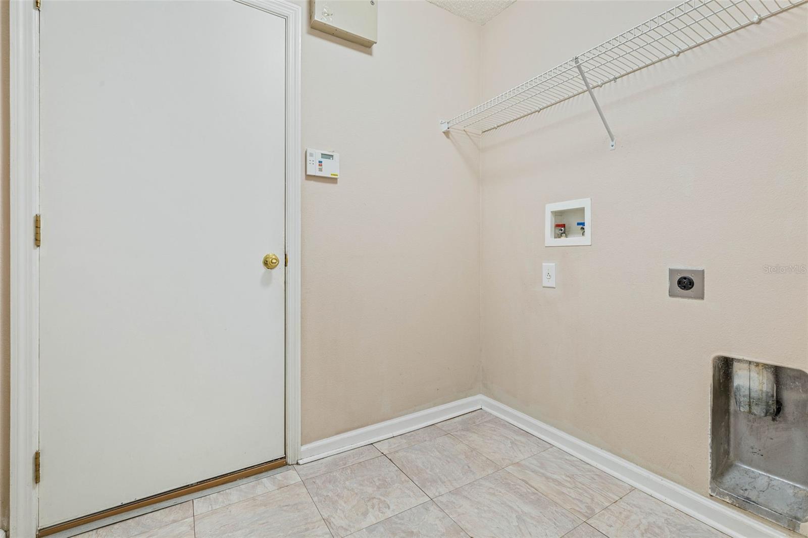 56 LEIDEL DR