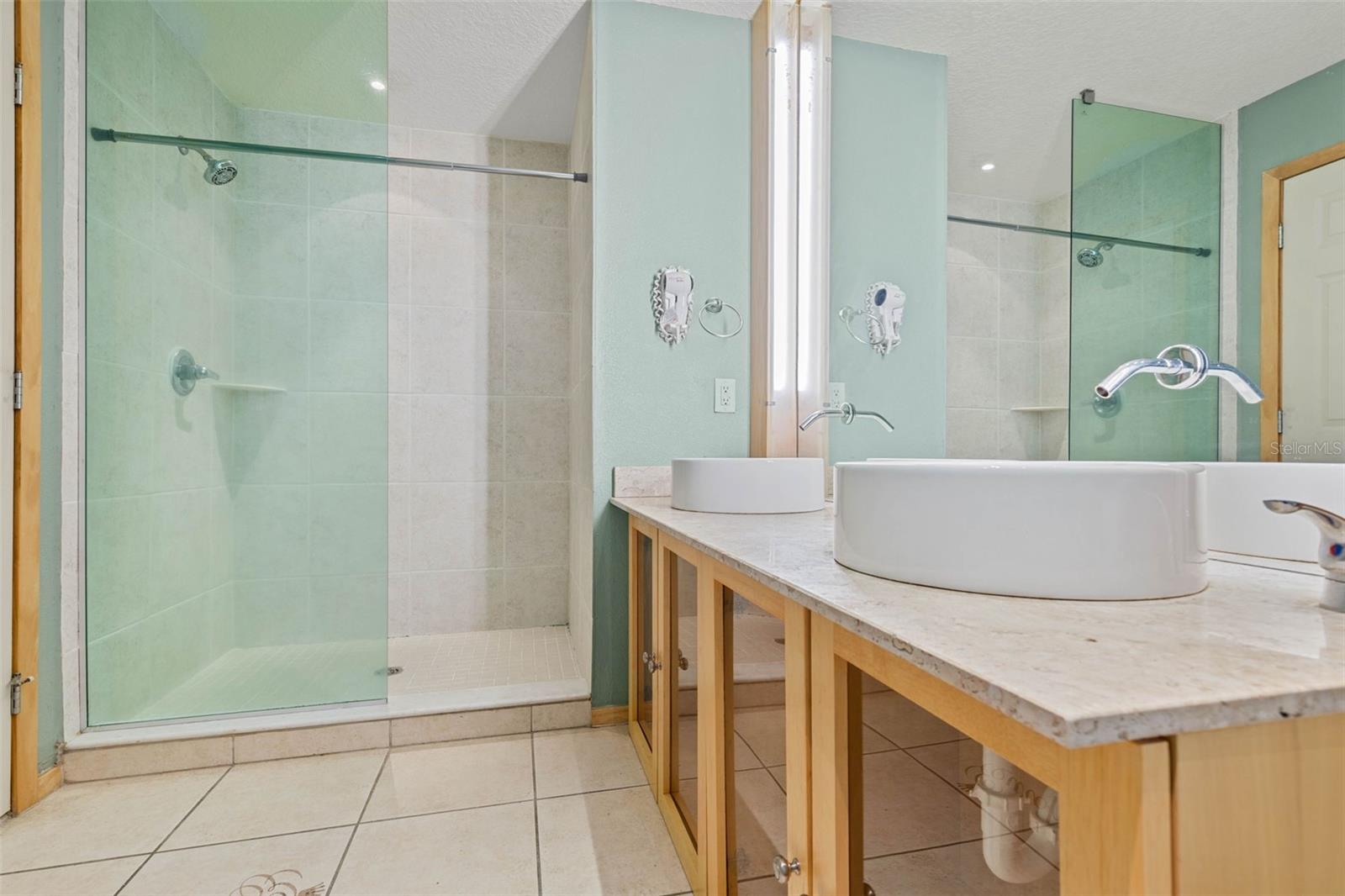 101 PALM HARBOR PKWY #C231- B