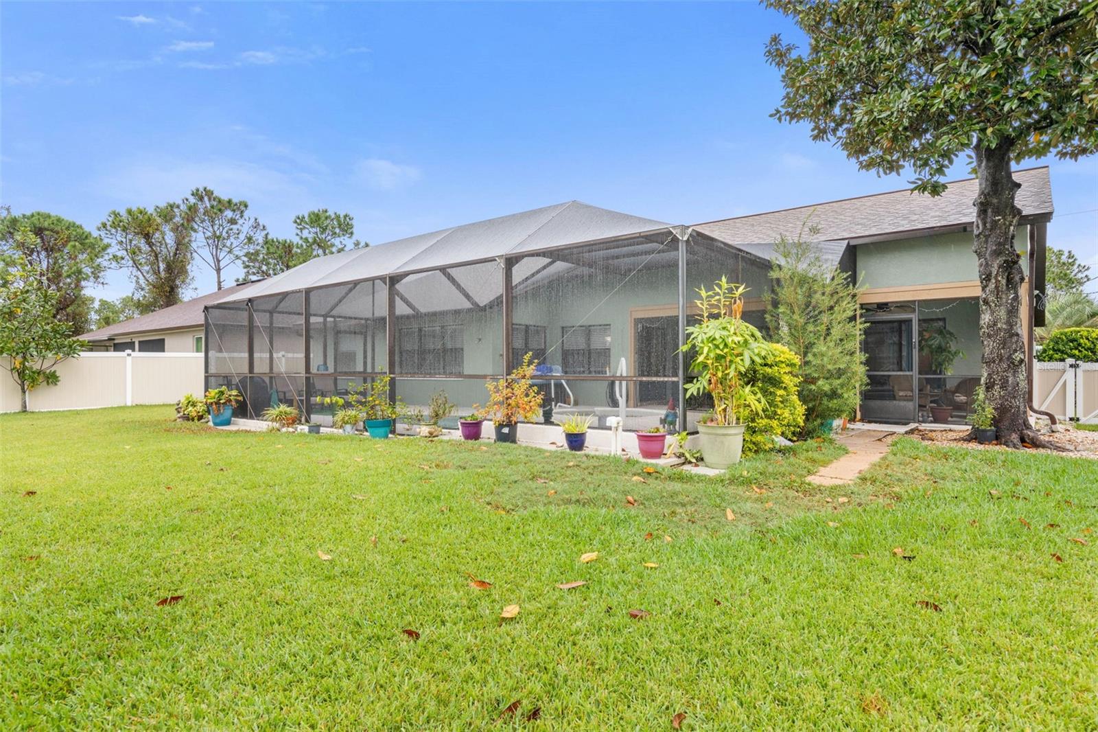 14 FELTON LN