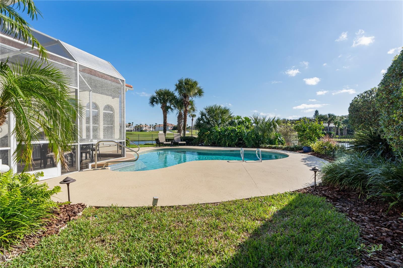 25 MARBELLA CT