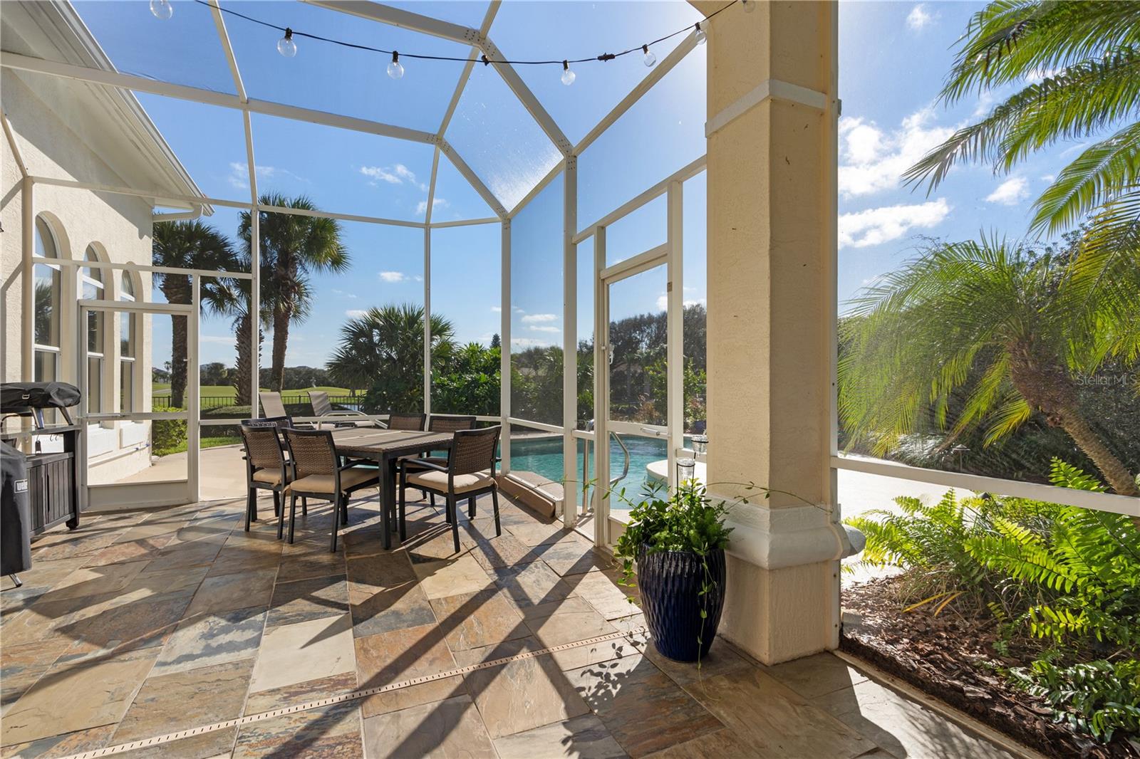 25 MARBELLA CT