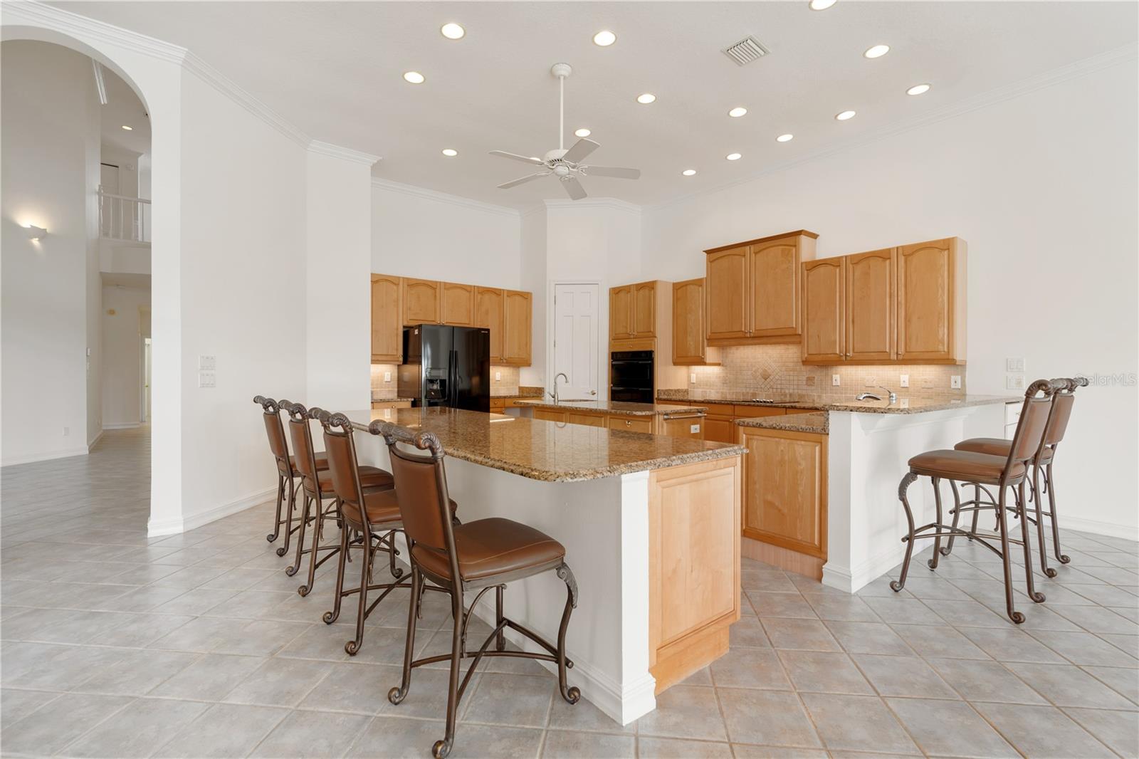 25 MARBELLA CT