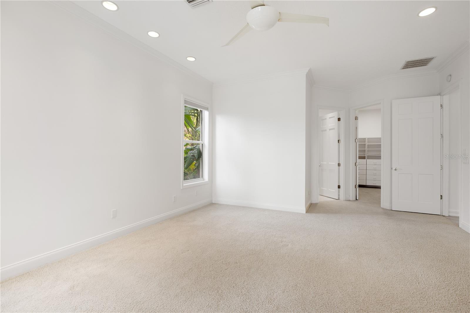 25 MARBELLA CT