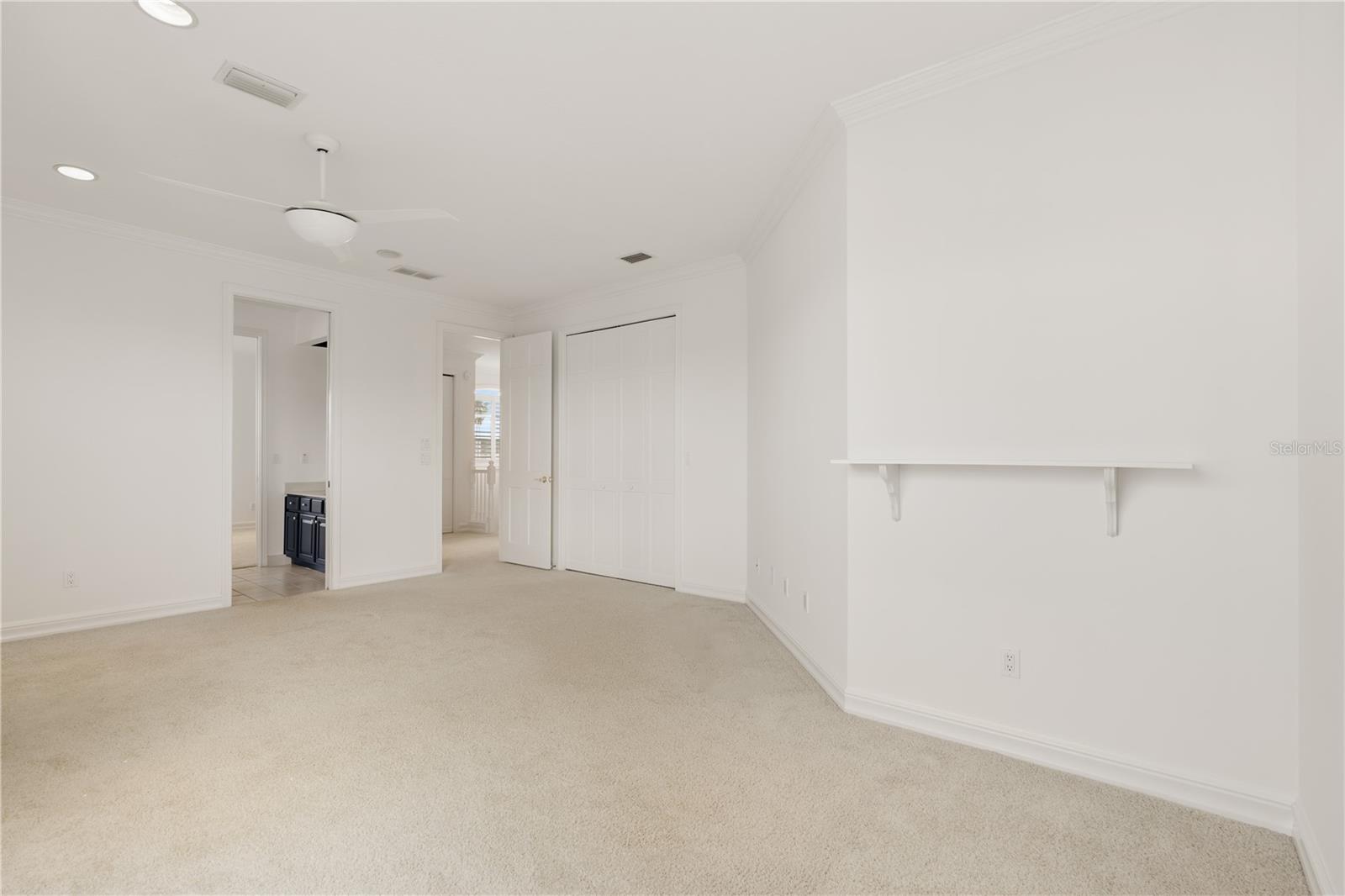 25 MARBELLA CT