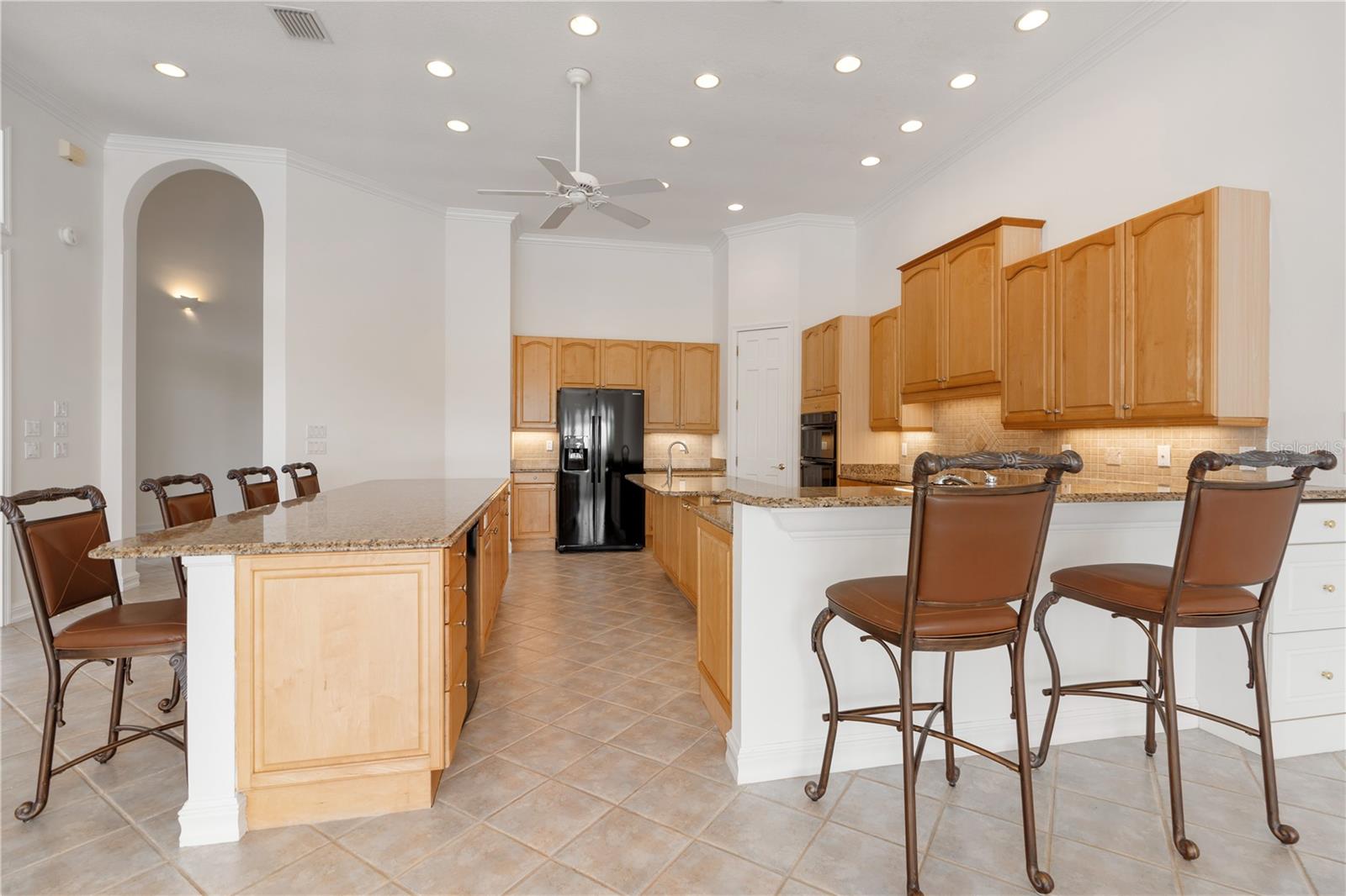 25 MARBELLA CT