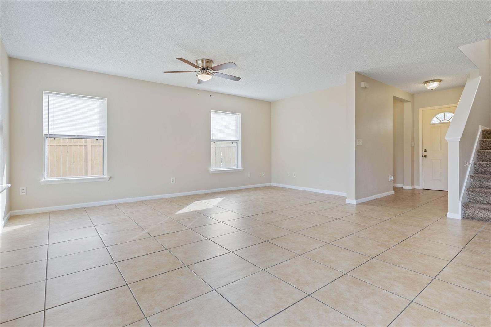 15 LOUVET LN