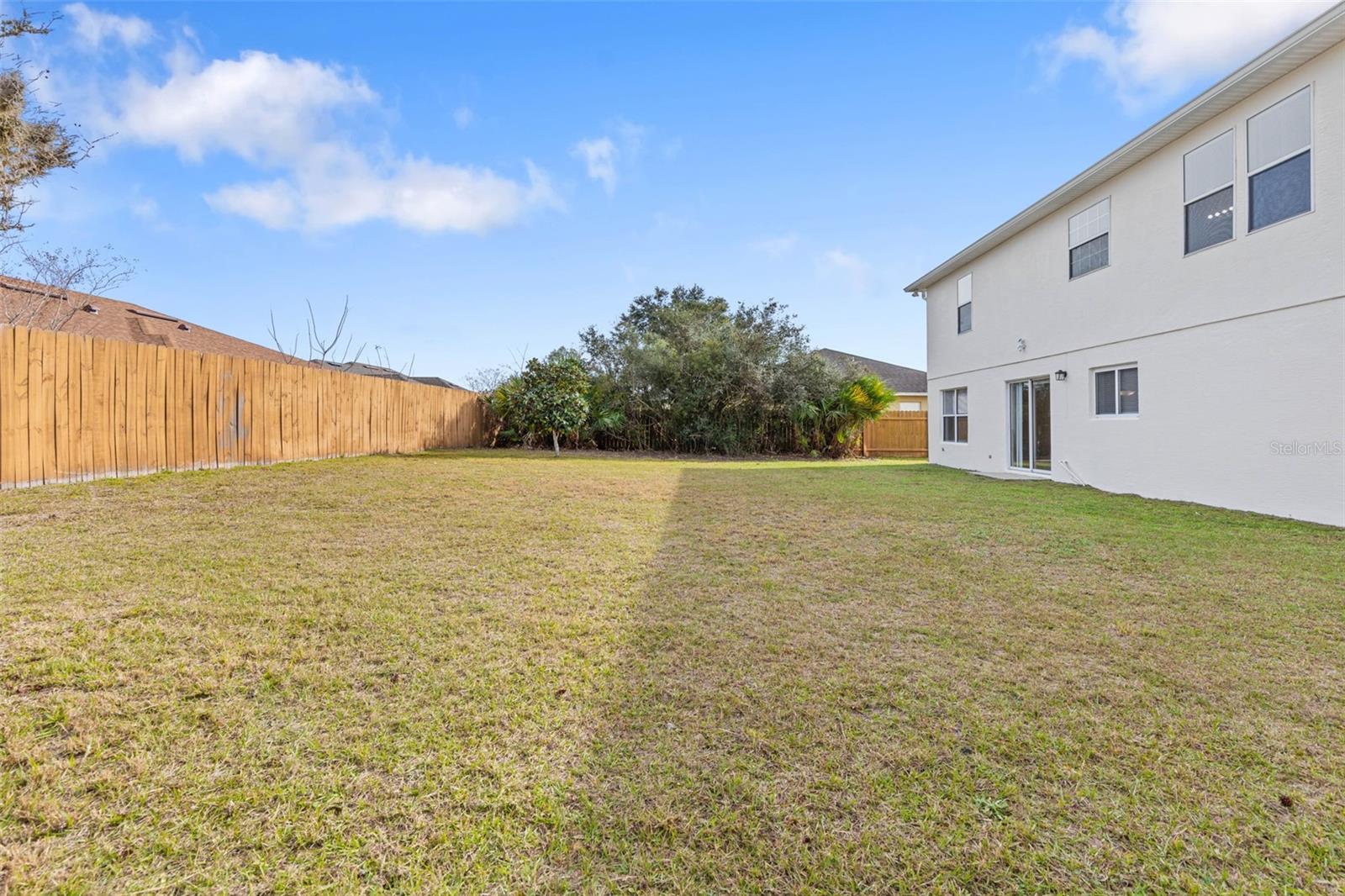 15 LOUVET LN