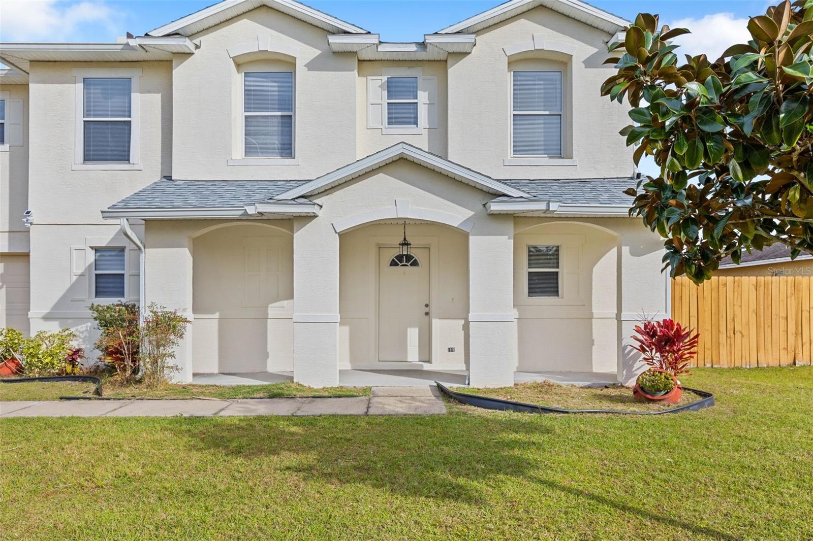 15 LOUVET LN