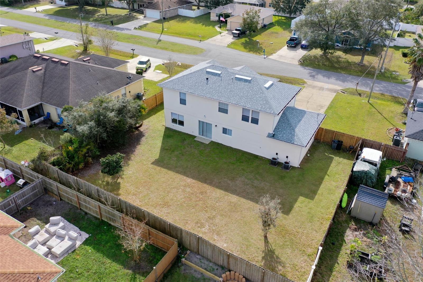 15 LOUVET LN