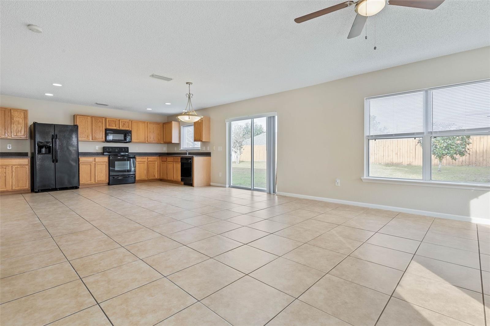 15 LOUVET LN