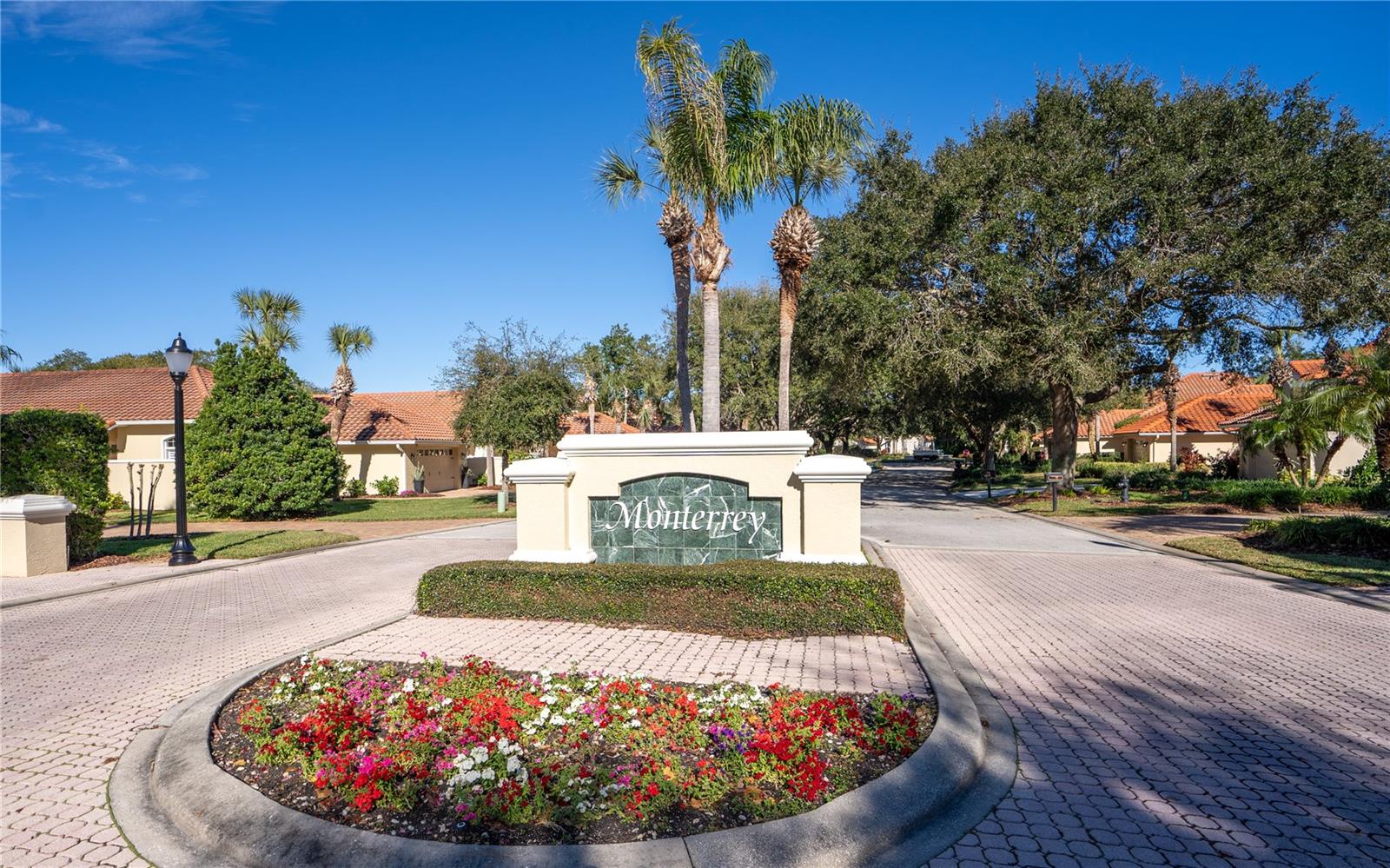 2 LAGUNA CT